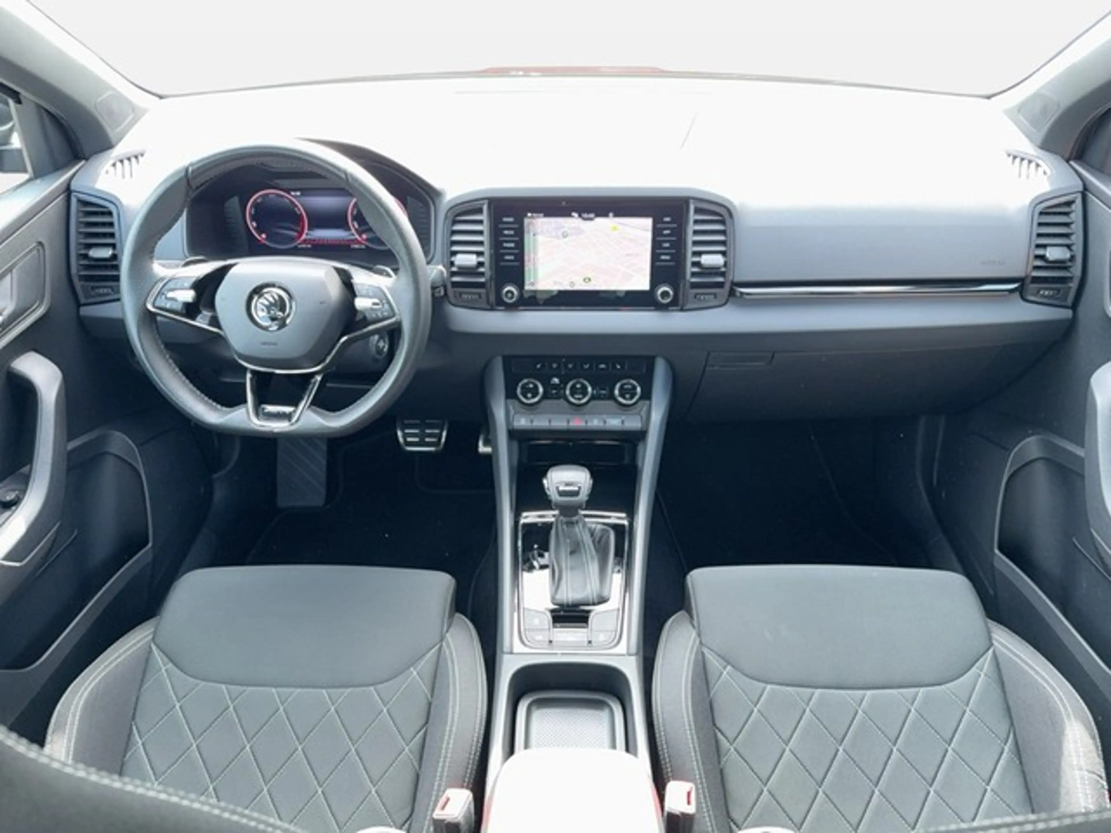 Skoda Karoq Sportline 1.5 TSI DSG LED + NAVI + CARPLAY + PDC — photo 11