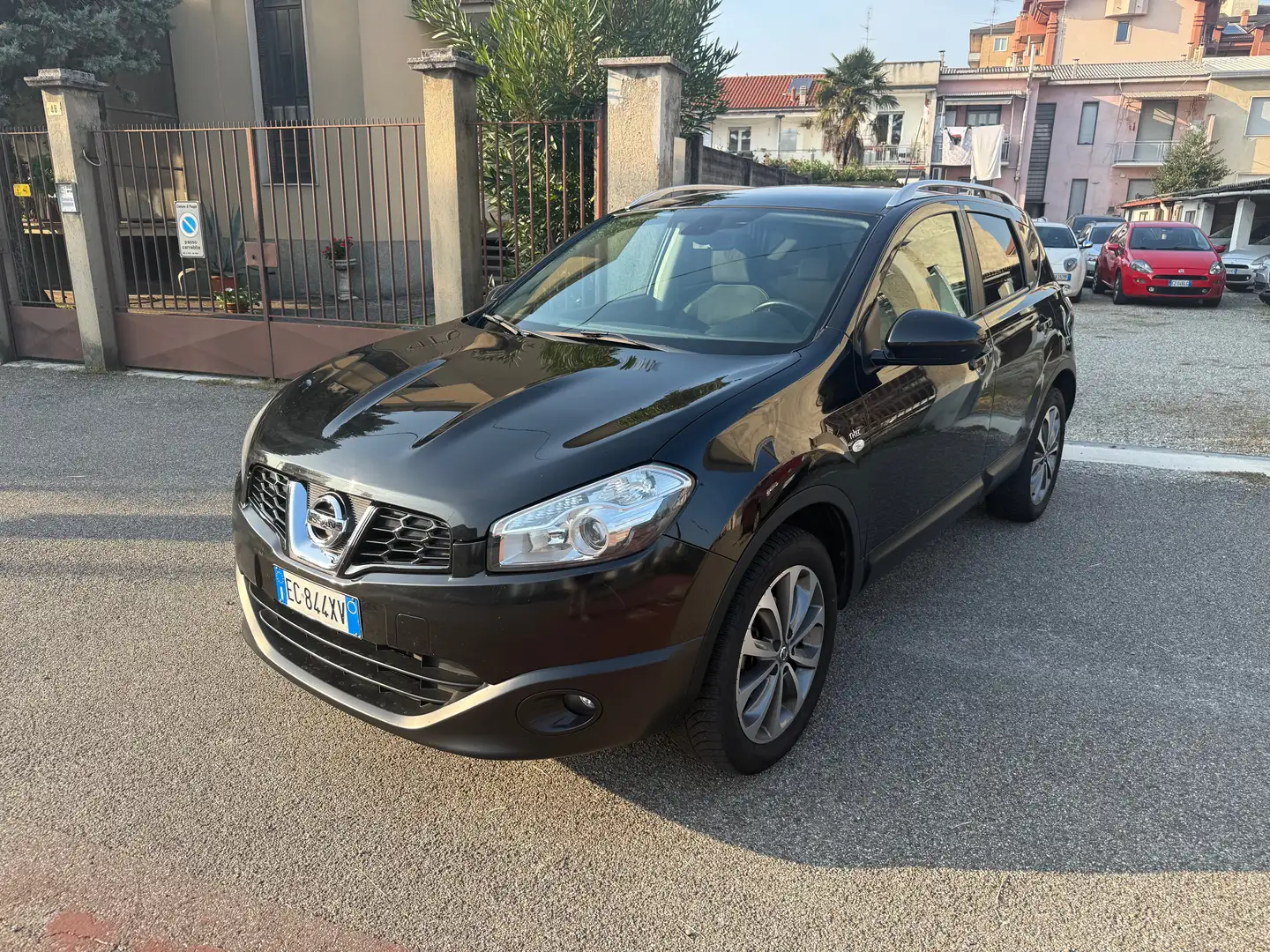 Nissan Qashqai Qashqai 1.6 16v benzina gpl Nero - 1