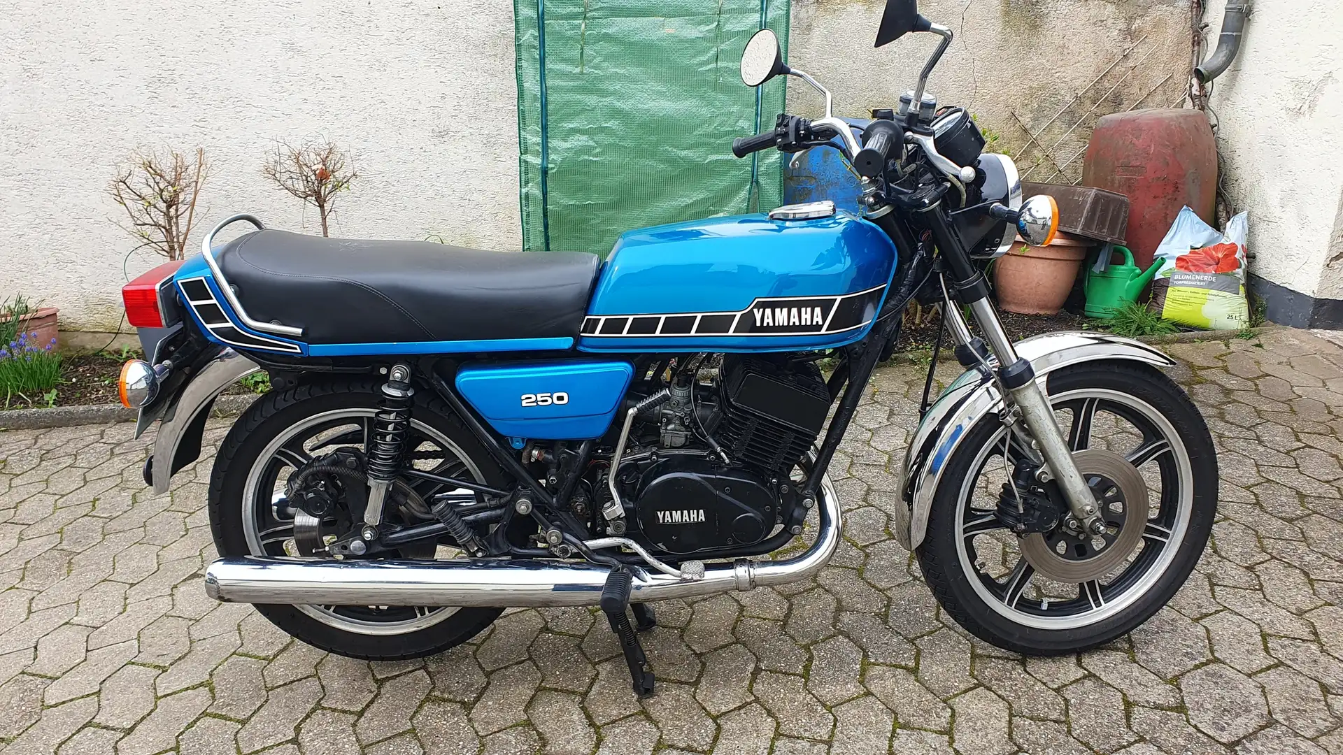 Yamaha RD 250 1A2 Bleu - 1