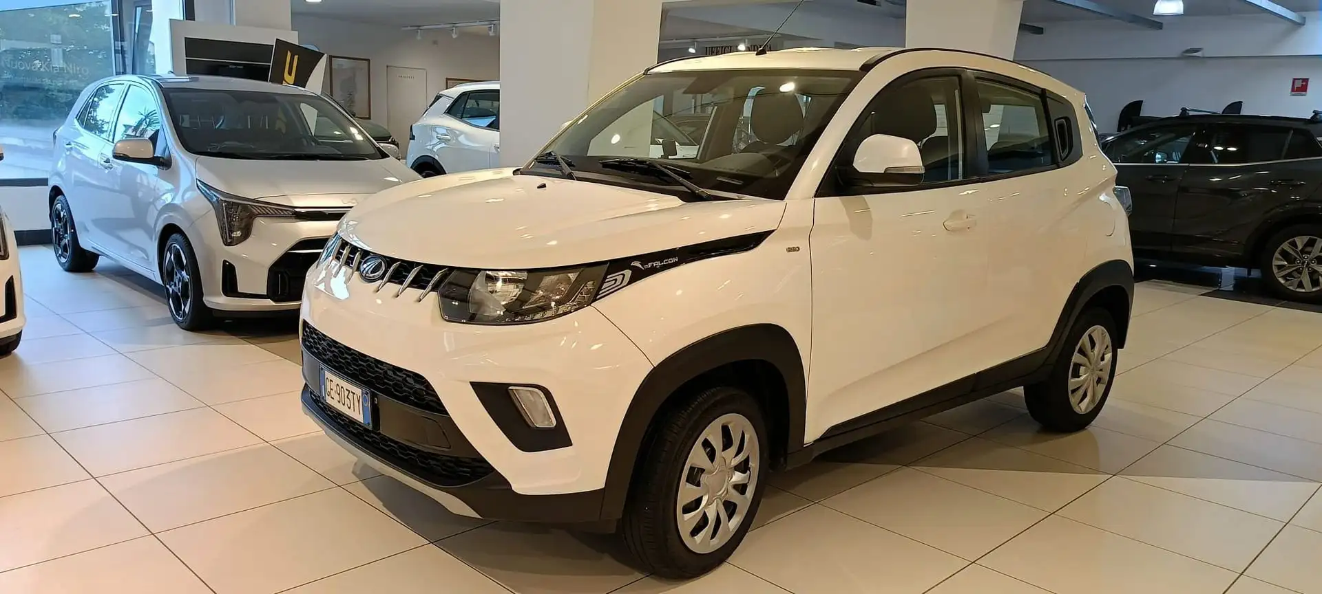 Mahindra KUV100 KUV100 1.2 VVT M-Bifuel(GPL) K6+ Bianco - 1
