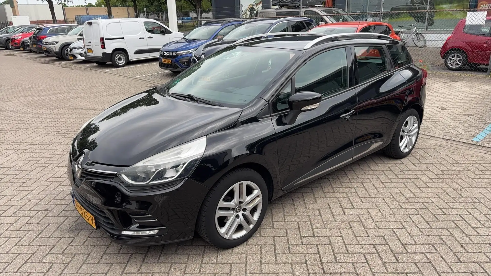 Renault Clio Estate 0.9 TCe Zen * Wordt verwacht * Zwart - 1