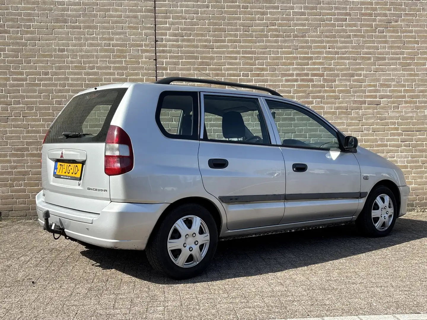 Mitsubishi Space Star 1.6 Diamond | Airco | Trekhaak | Gri - 2