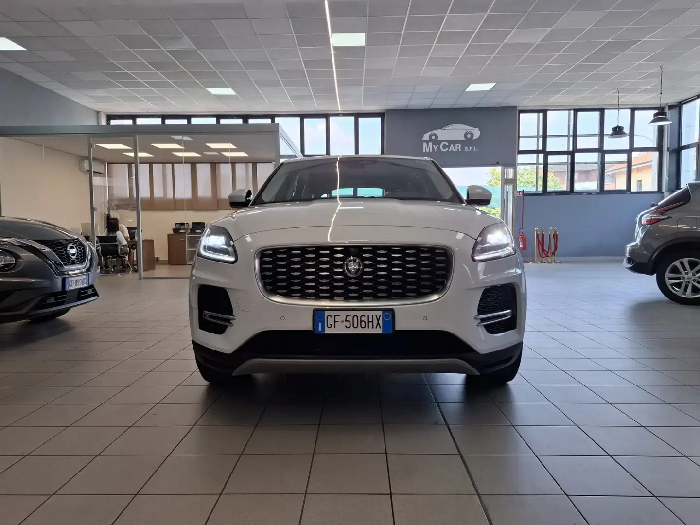 Jaguar E-Pace Hybrid/Diesel Autocarro IVA COMPRESA - 2