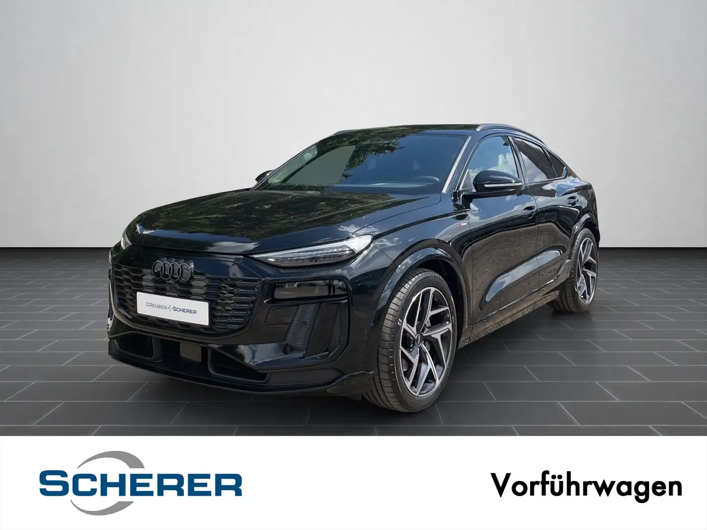 Audi Q6 e-tron 185 kW Exterieur S line, Ban Schwarz - 1