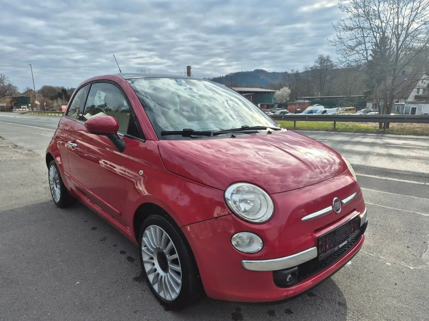Fiat 500 1.2 Lounge Klima Alu Pano-Dach MP3 Bluetooth Rot - 1