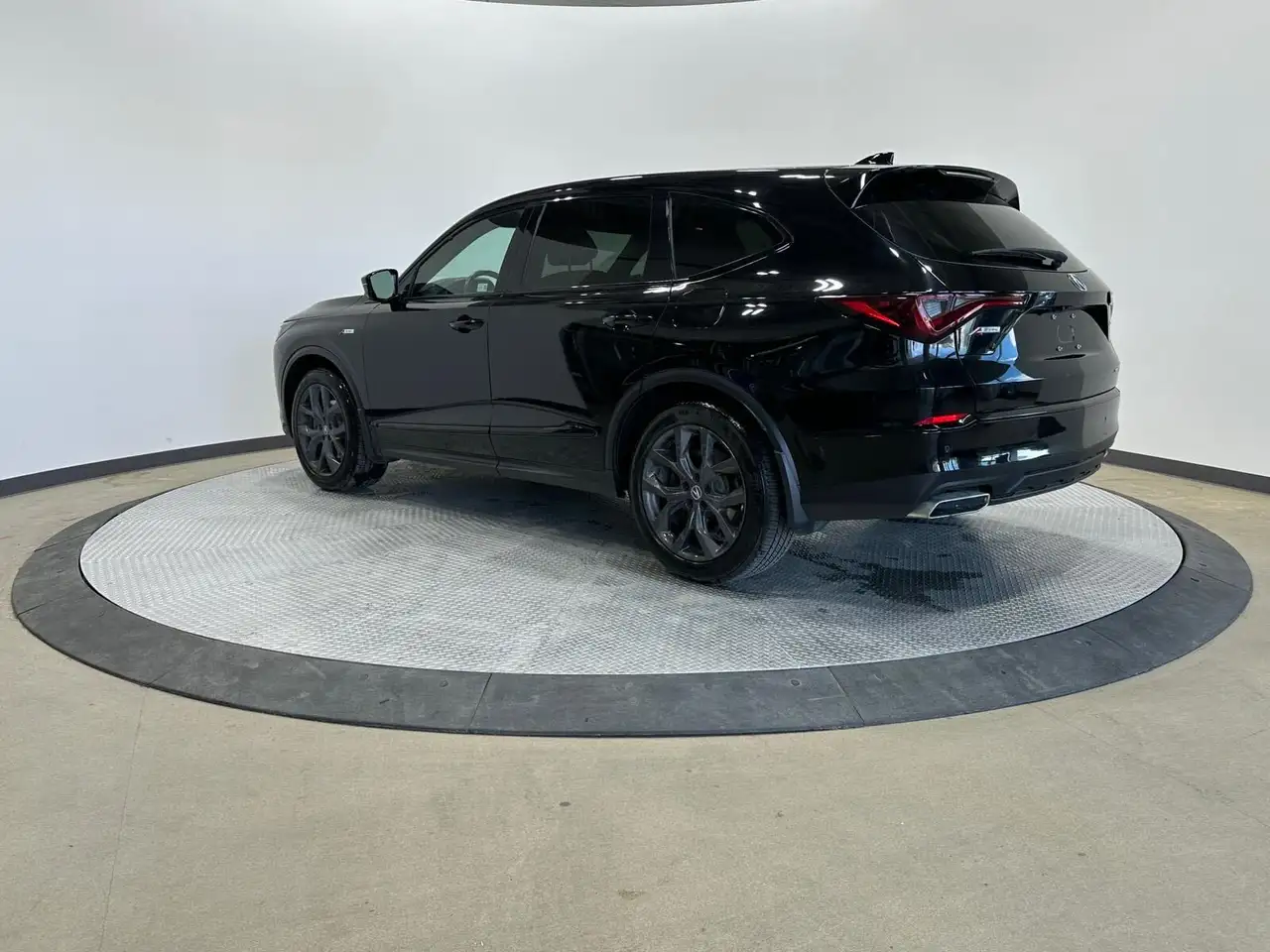 Acura MDX снимка Acura MDX