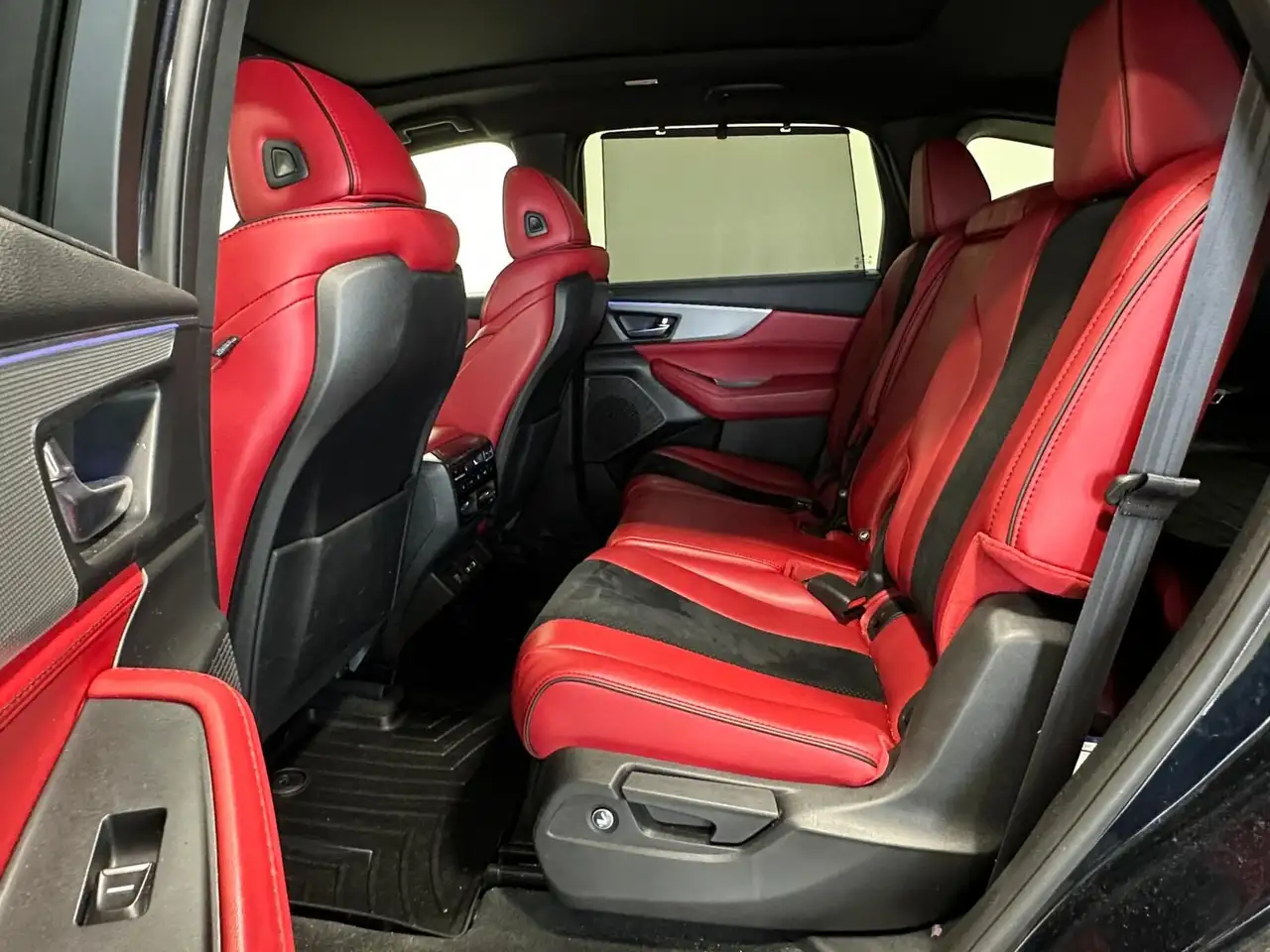Acura MDX снимка Acura MDX