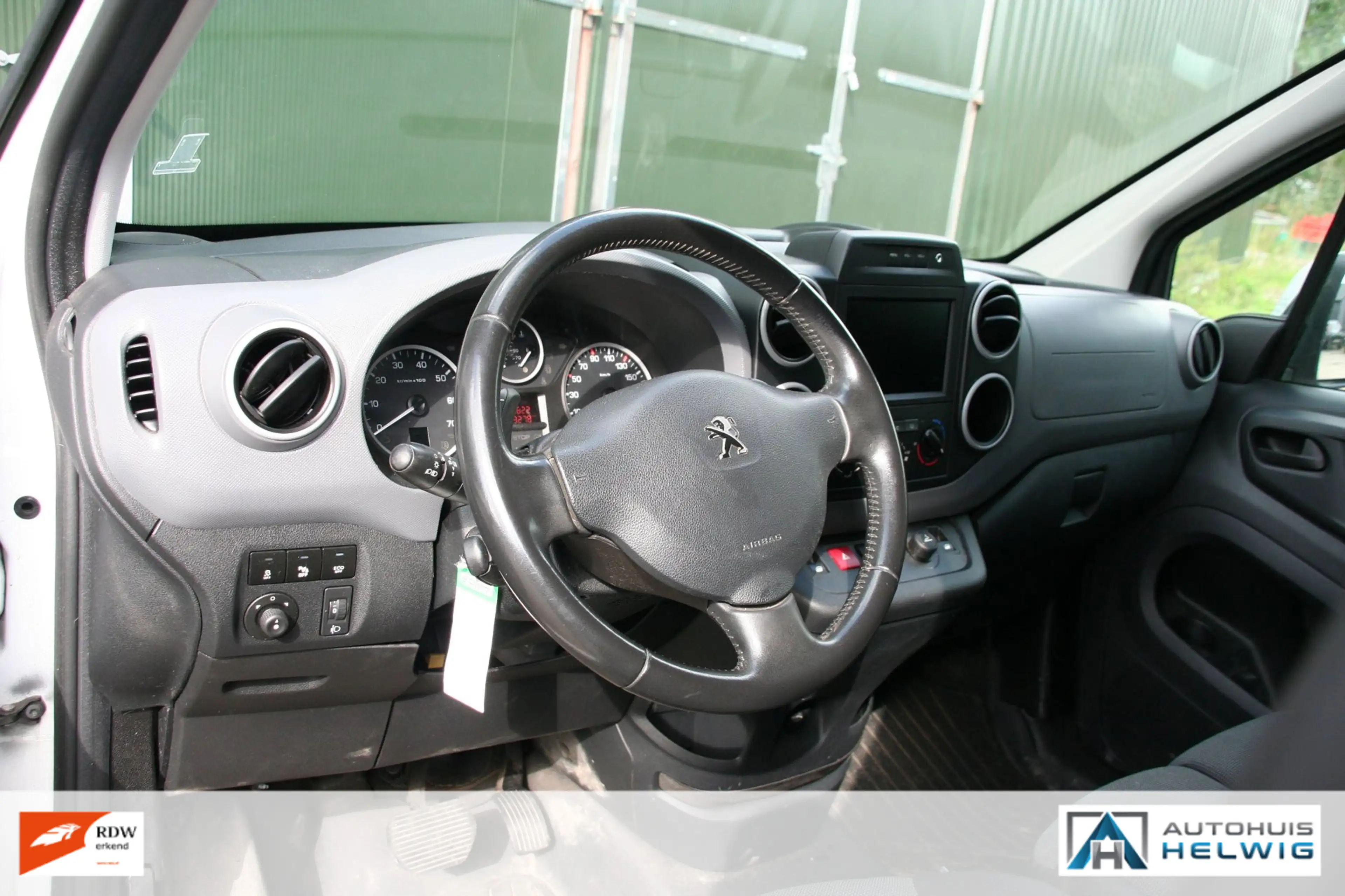 Peugeot Partner 120 1.6 BlueHDi 100 L1 AUTOMAAT, AIRCO, TREKHAAK, — photo 15