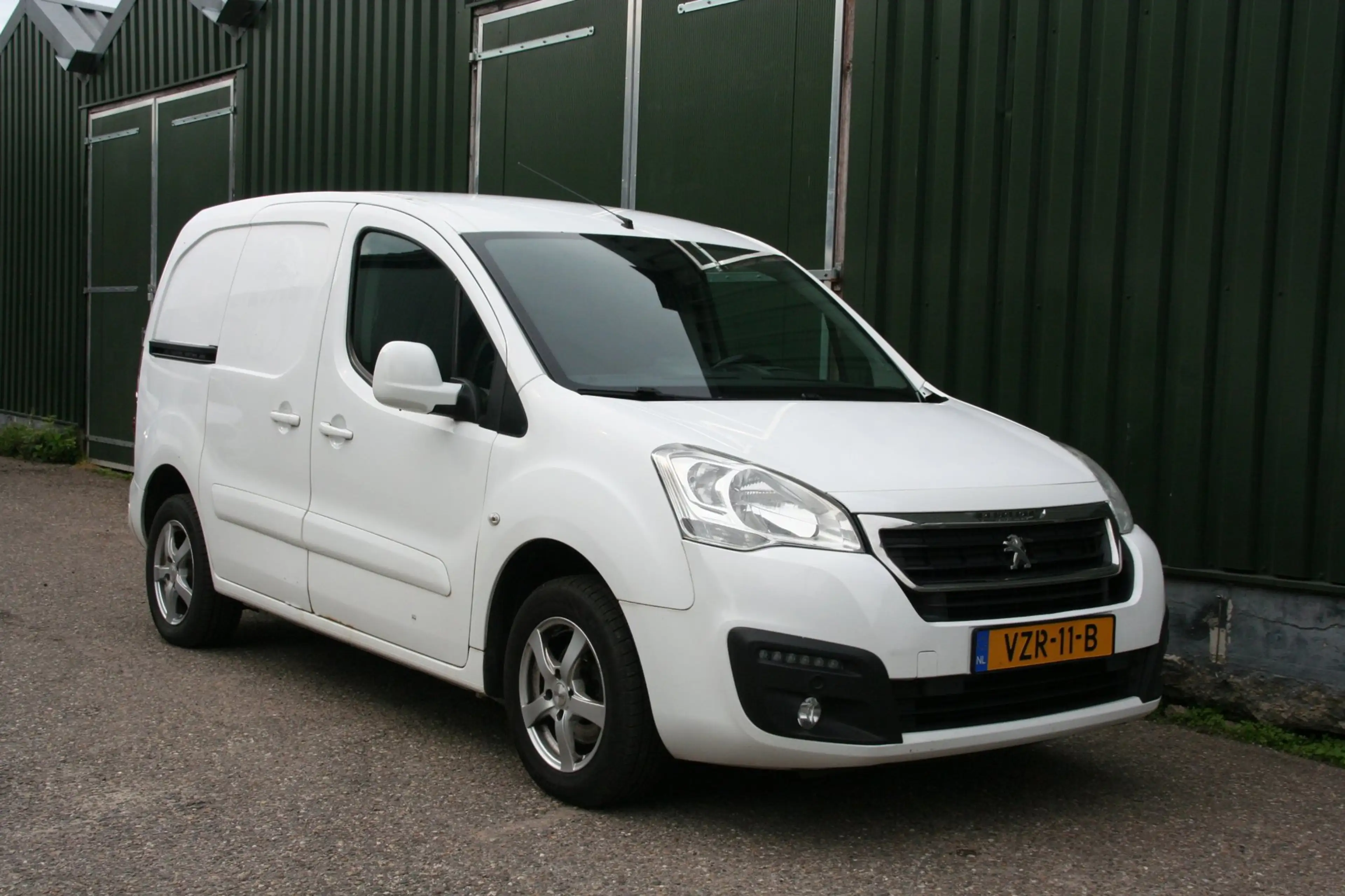 Peugeot Partner 120 1.6 BlueHDi 100 L1 AUTOMAAT, AIRCO, TREKHAAK, — photo 2