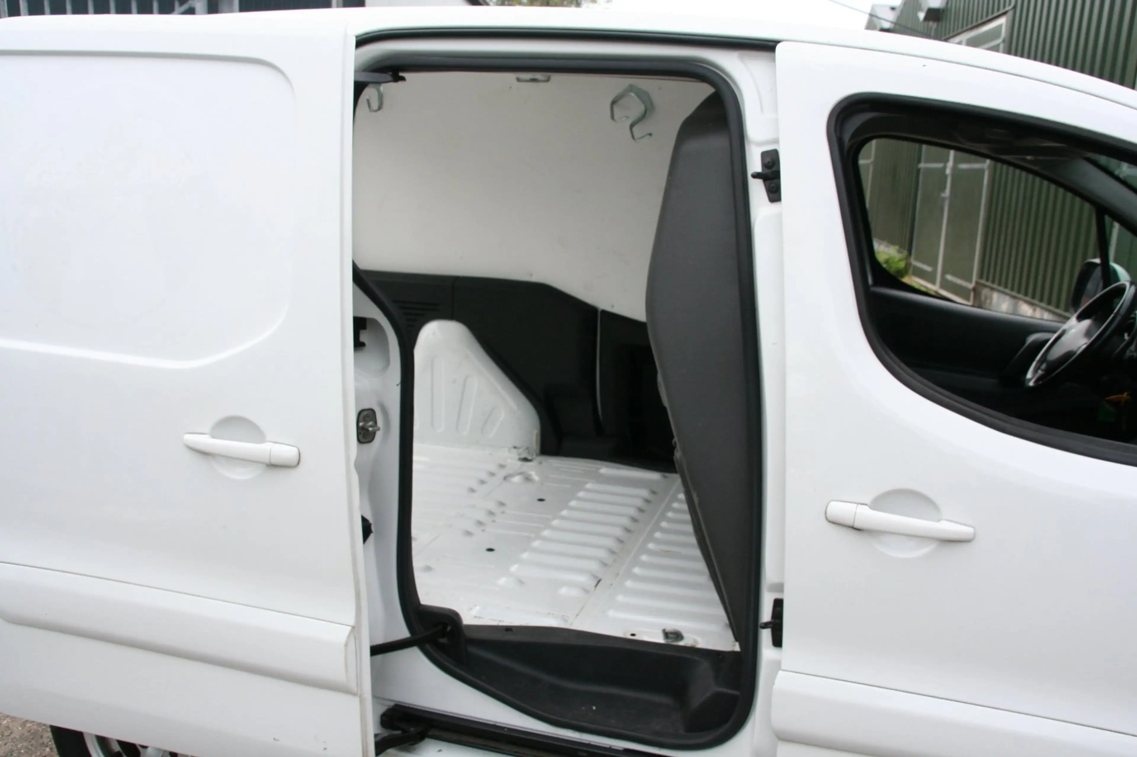 Peugeot Partner 120 1.6 BlueHDi 100 L1 AUTOMAAT, AIRCO, TREKHAAK, — photo 9