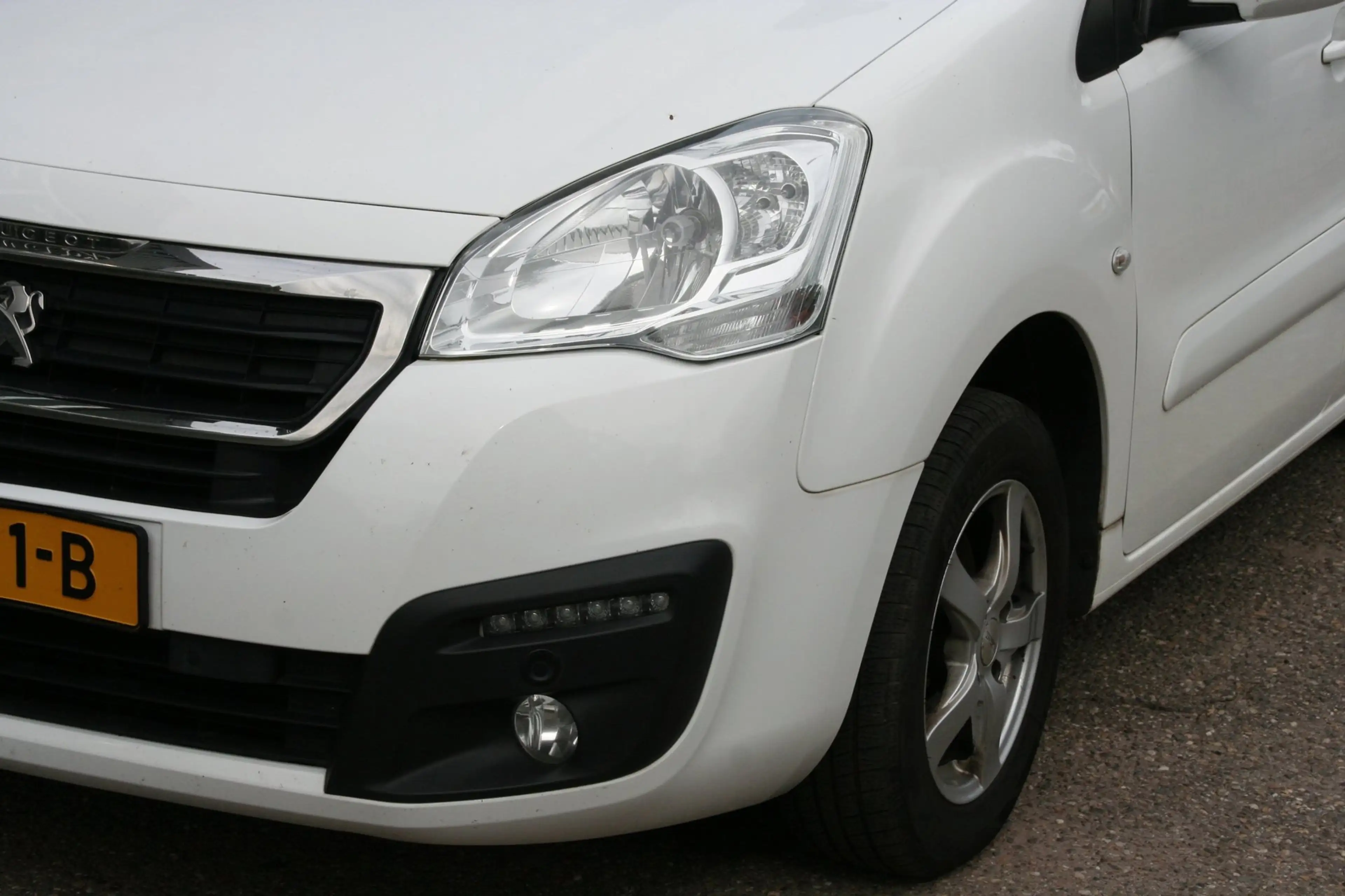 Peugeot Partner 120 1.6 BlueHDi 100 L1 AUTOMAAT, AIRCO, TREKHAAK, — photo 10