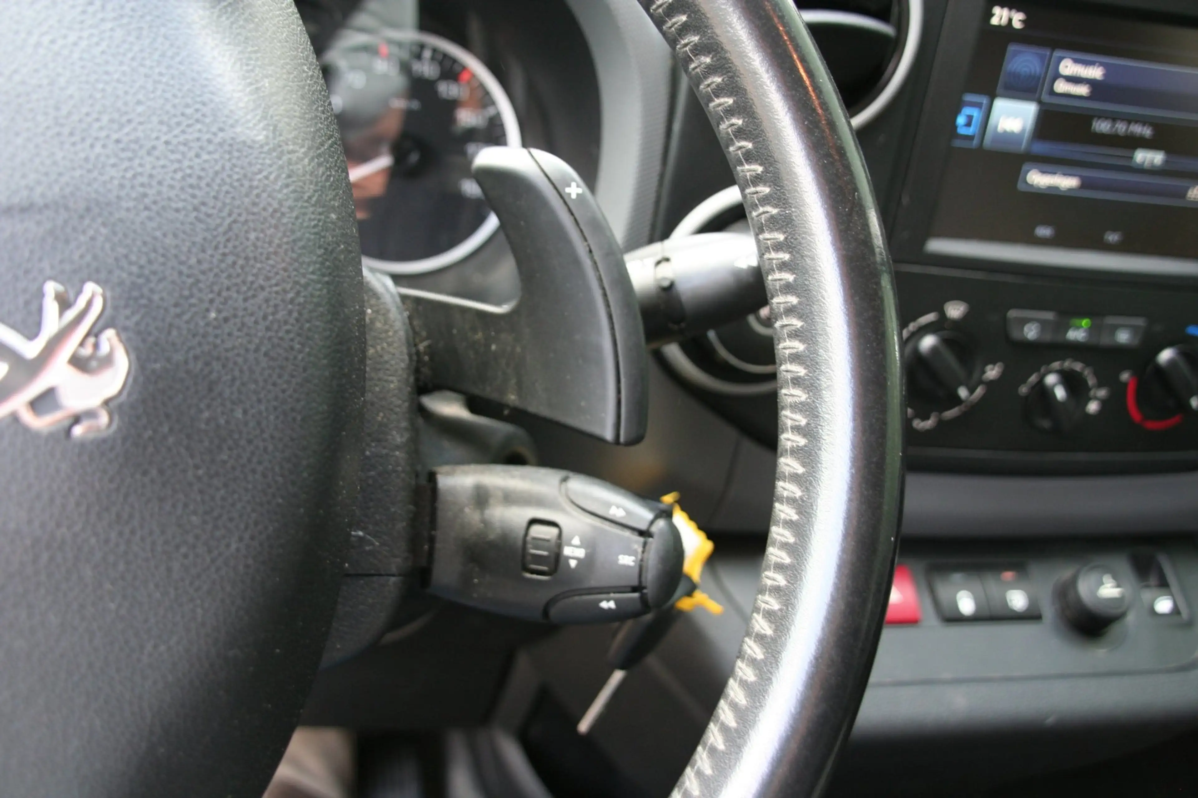 Peugeot Partner 120 1.6 BlueHDi 100 L1 AUTOMAAT, AIRCO, TREKHAAK, — photo 26