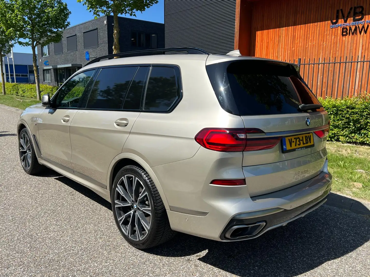 BMW X7 M50d G07 Grijs kenteken, individual, 3500kg trekha Beige - 2