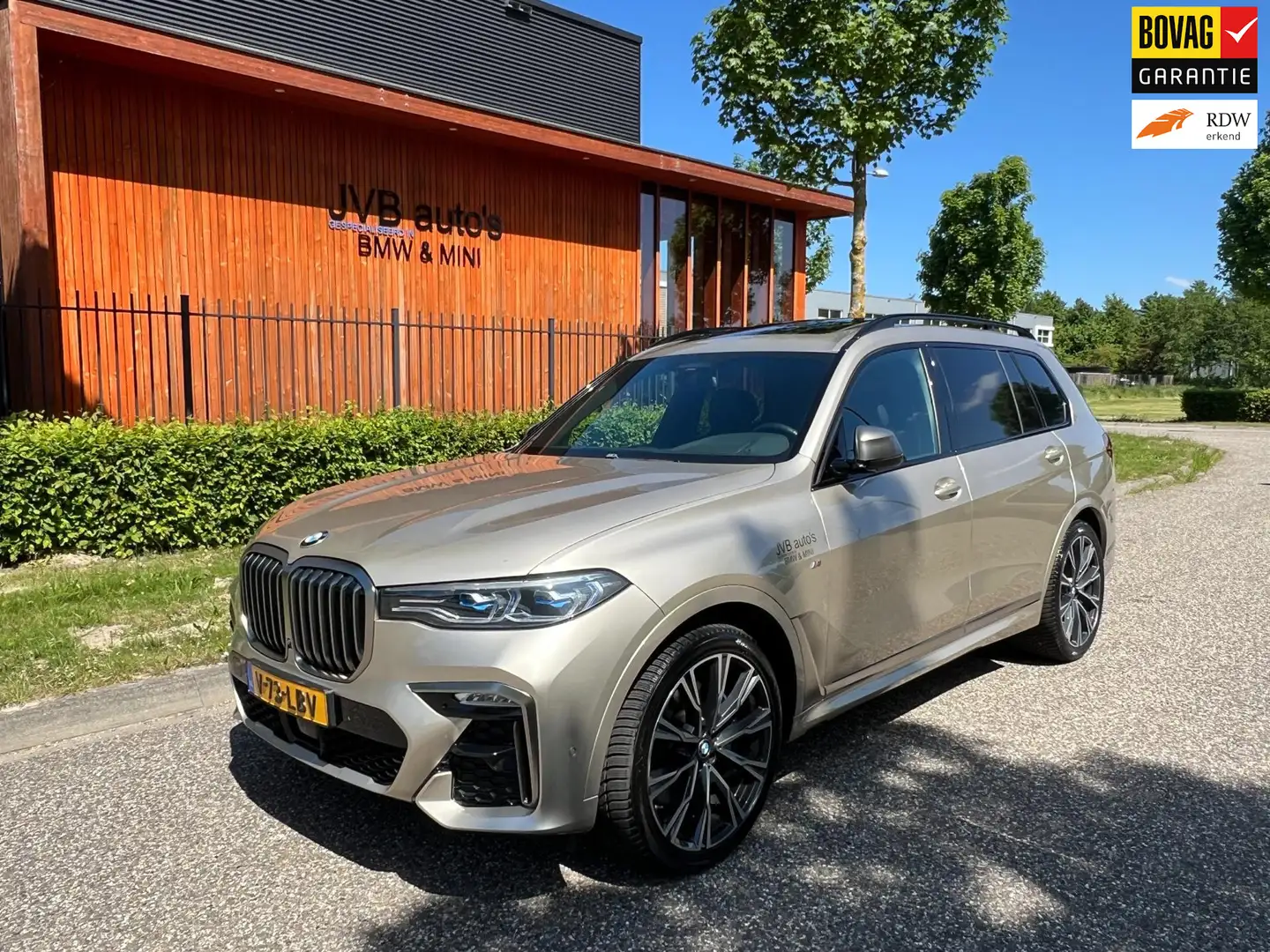 BMW X7 M50d G07 Grijs kenteken, individual, 3500kg trekha Beige - 1