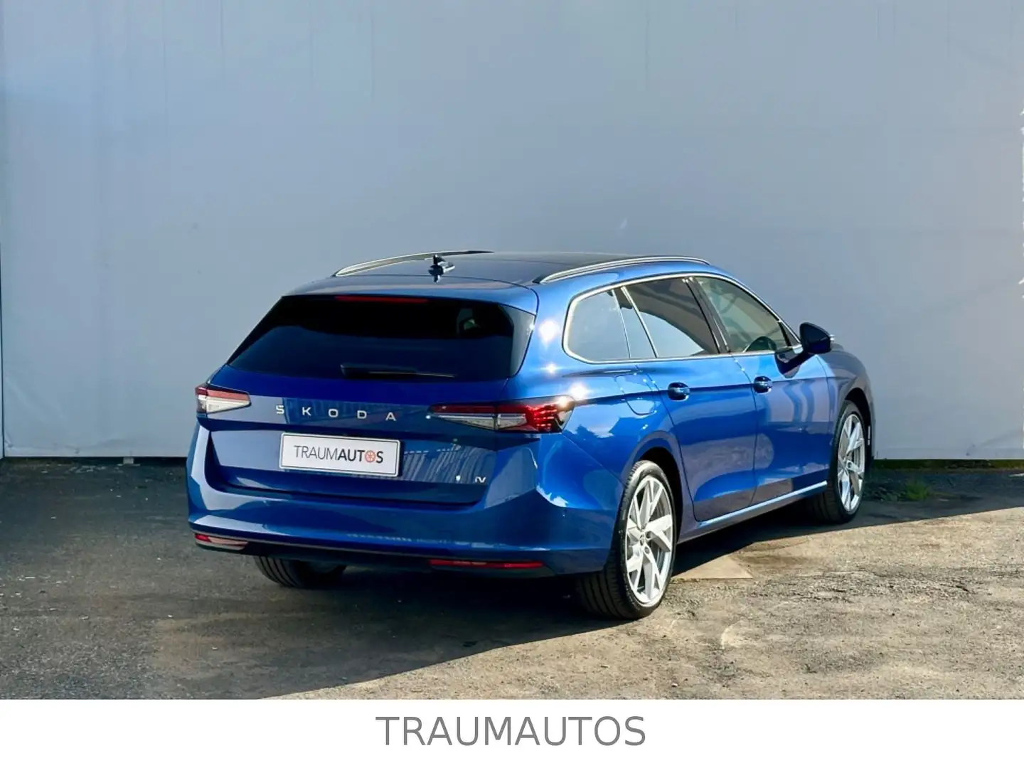 Skoda Superb 1.5 TSI iV 150kW Selection*PANO* Blau - 2