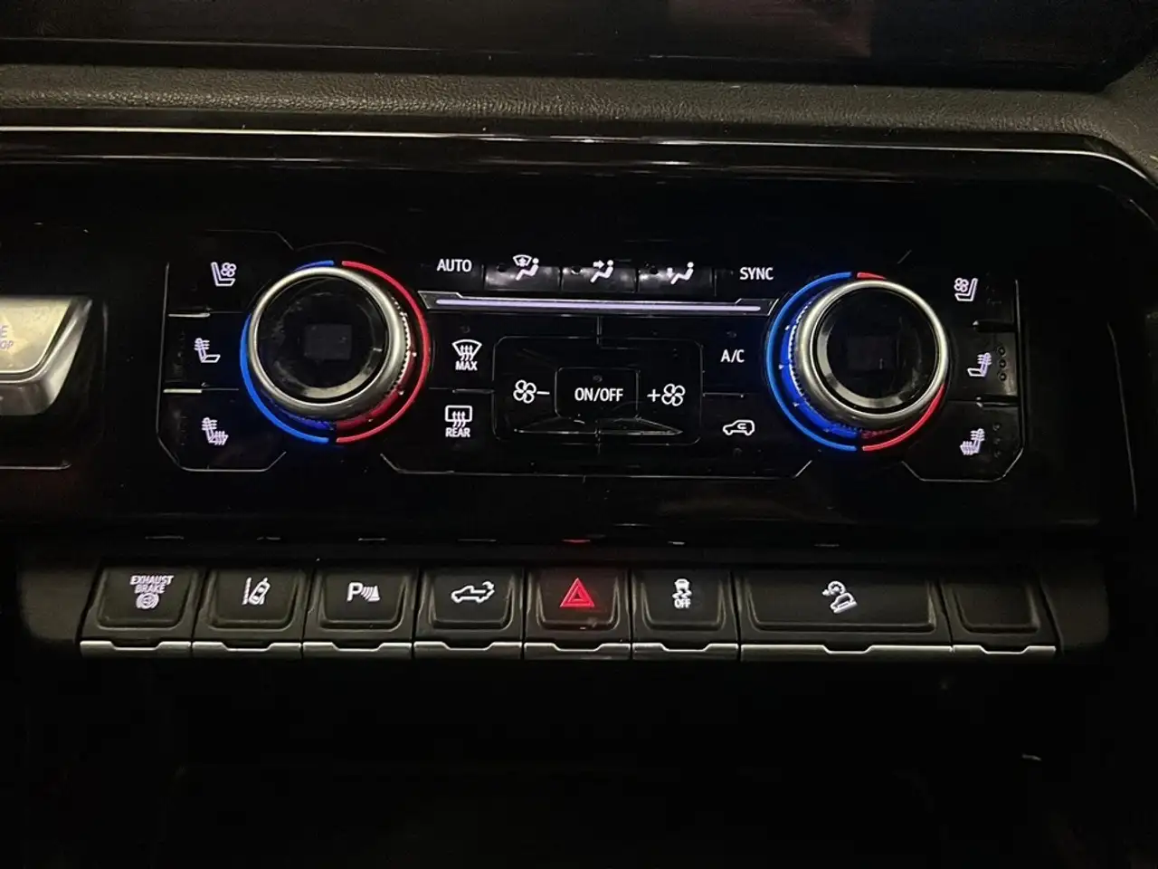 GMC Sierra 2500 снимка GMC Sierra 2500