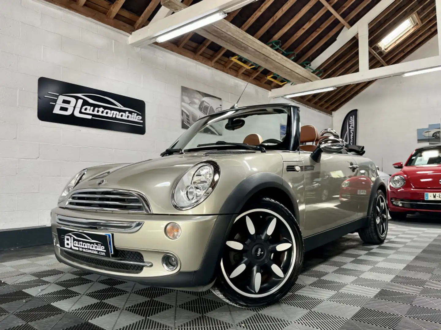 MINI Cooper COOPER 115ch SIDEWALK 1ère main - Etat exceptionne Gris - 1