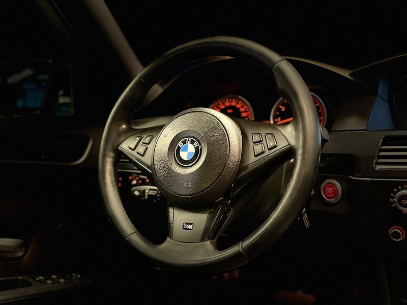 BMW 550 5-serie Touring 550i Exe M-Sport Aut Panodak Full — photo 12