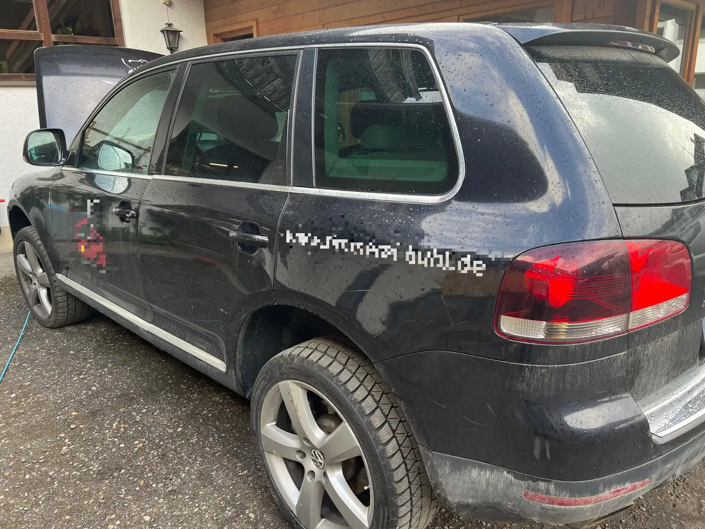 Volkswagen Touareg Schwarz - 2