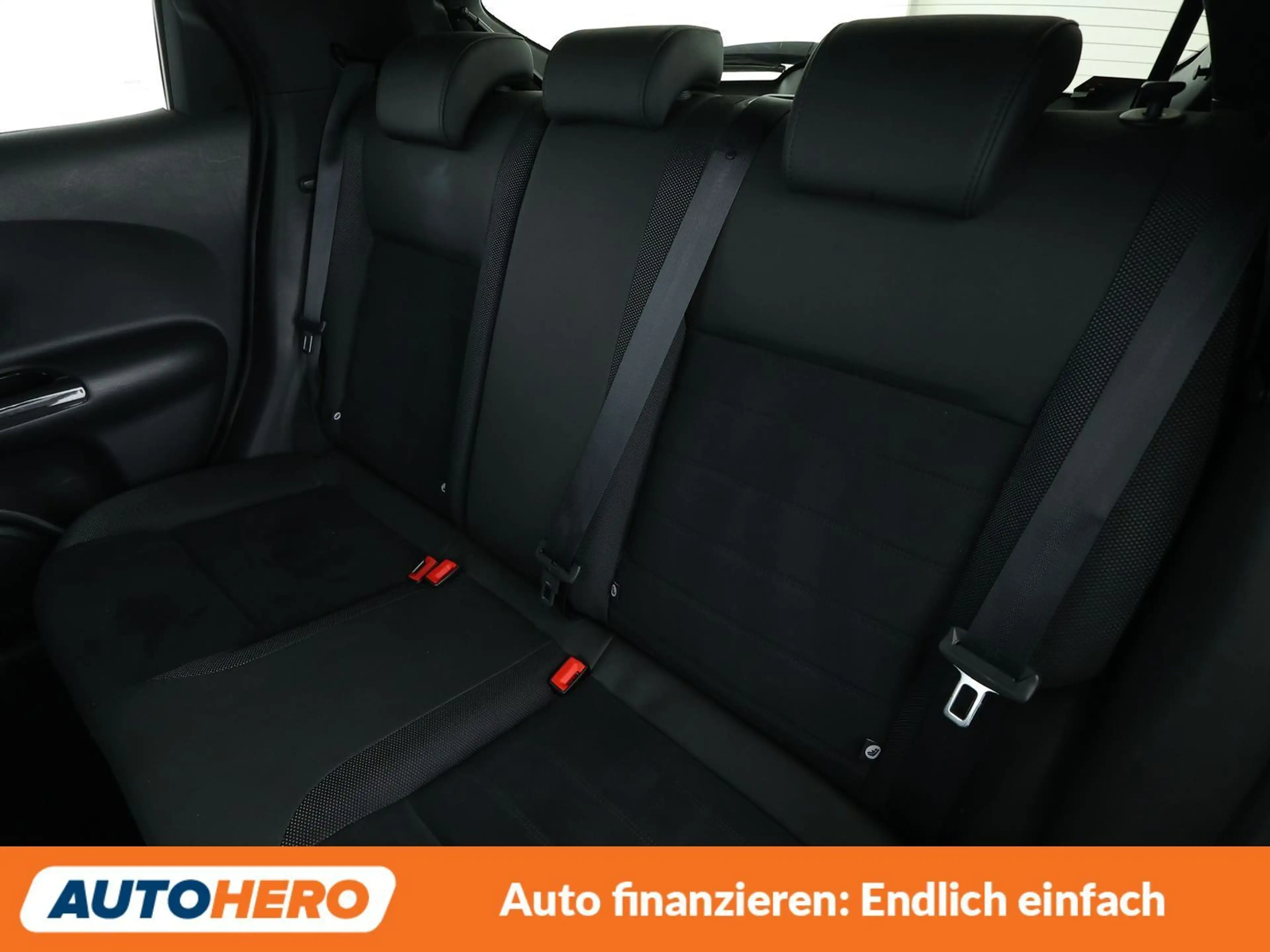 Nissan Juke 1.2 N-Connecta*NAVI*360*TEMPO* — photo 14