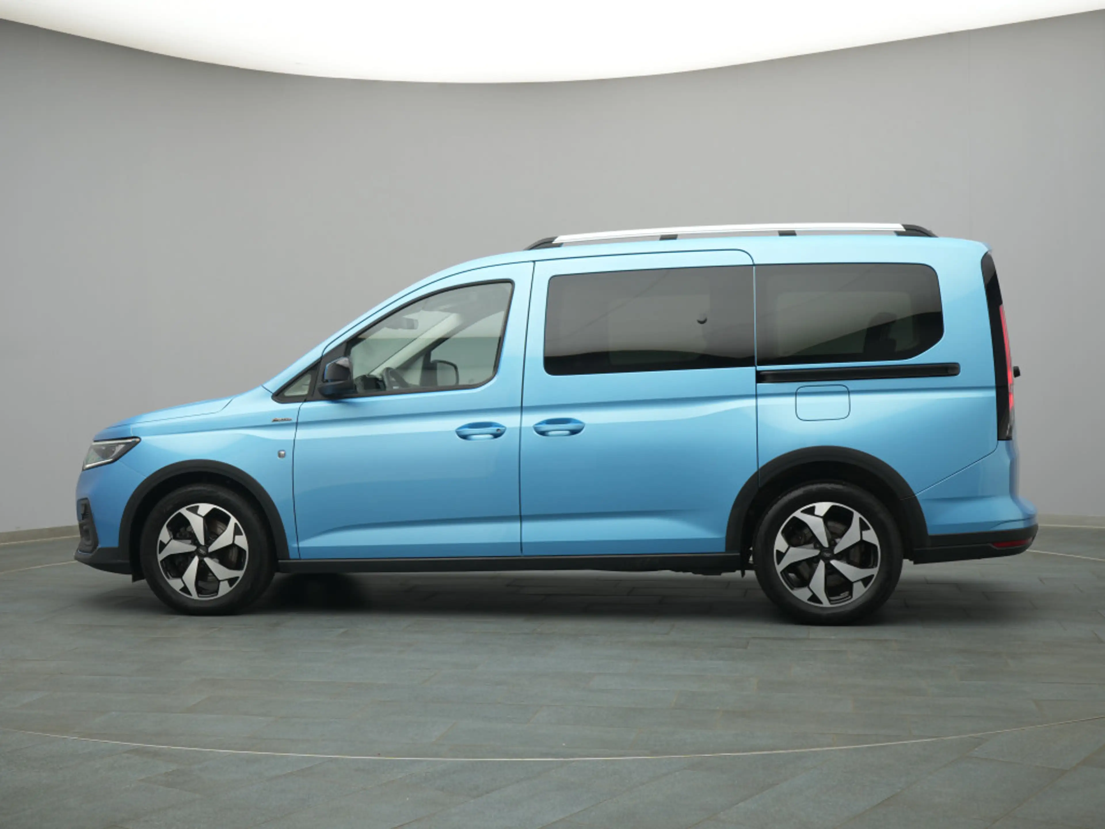 Ford Tourneo Grand Connect Active 122PS — photo 3