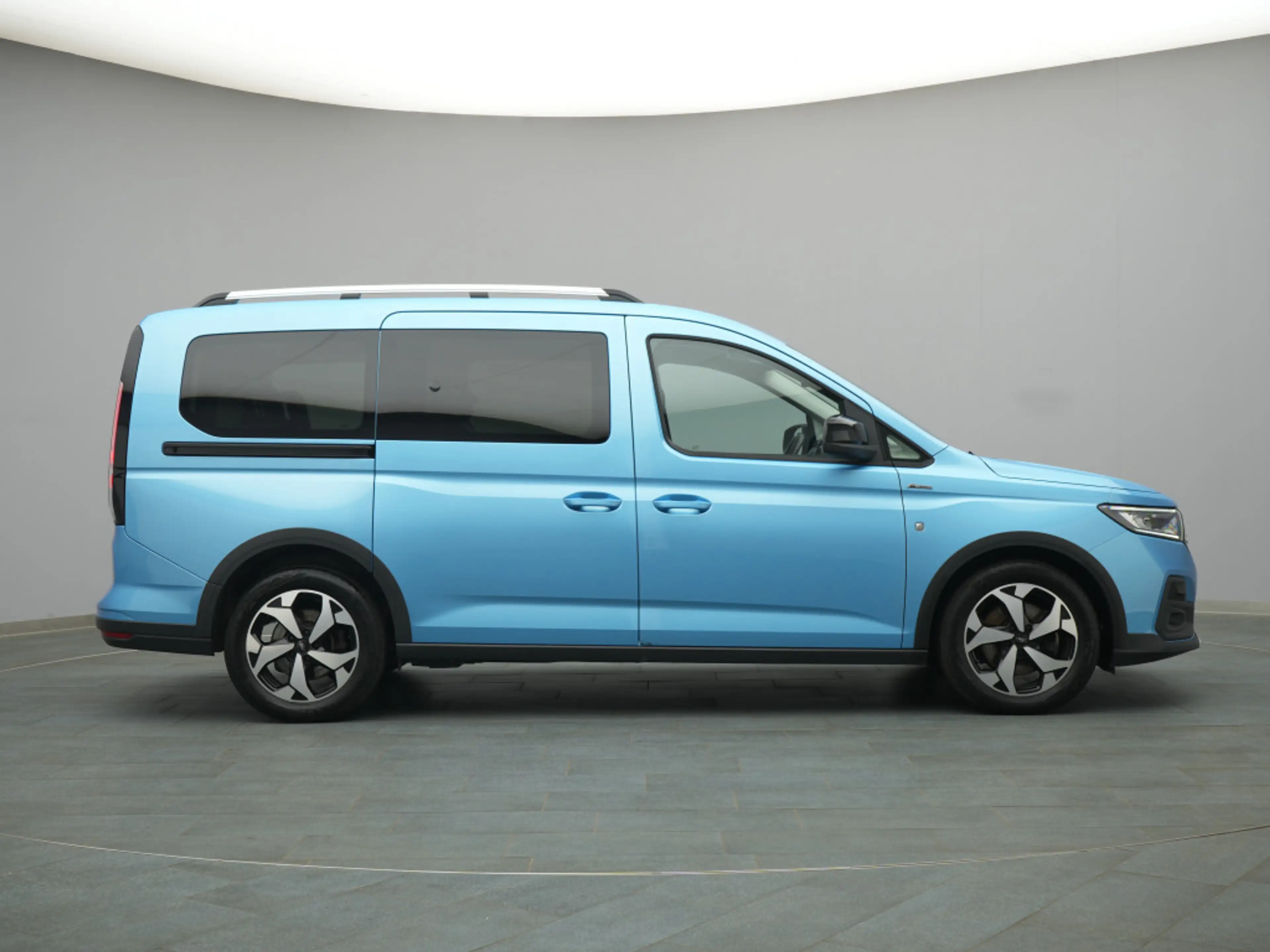Ford Tourneo Grand Connect Active 122PS — photo 8