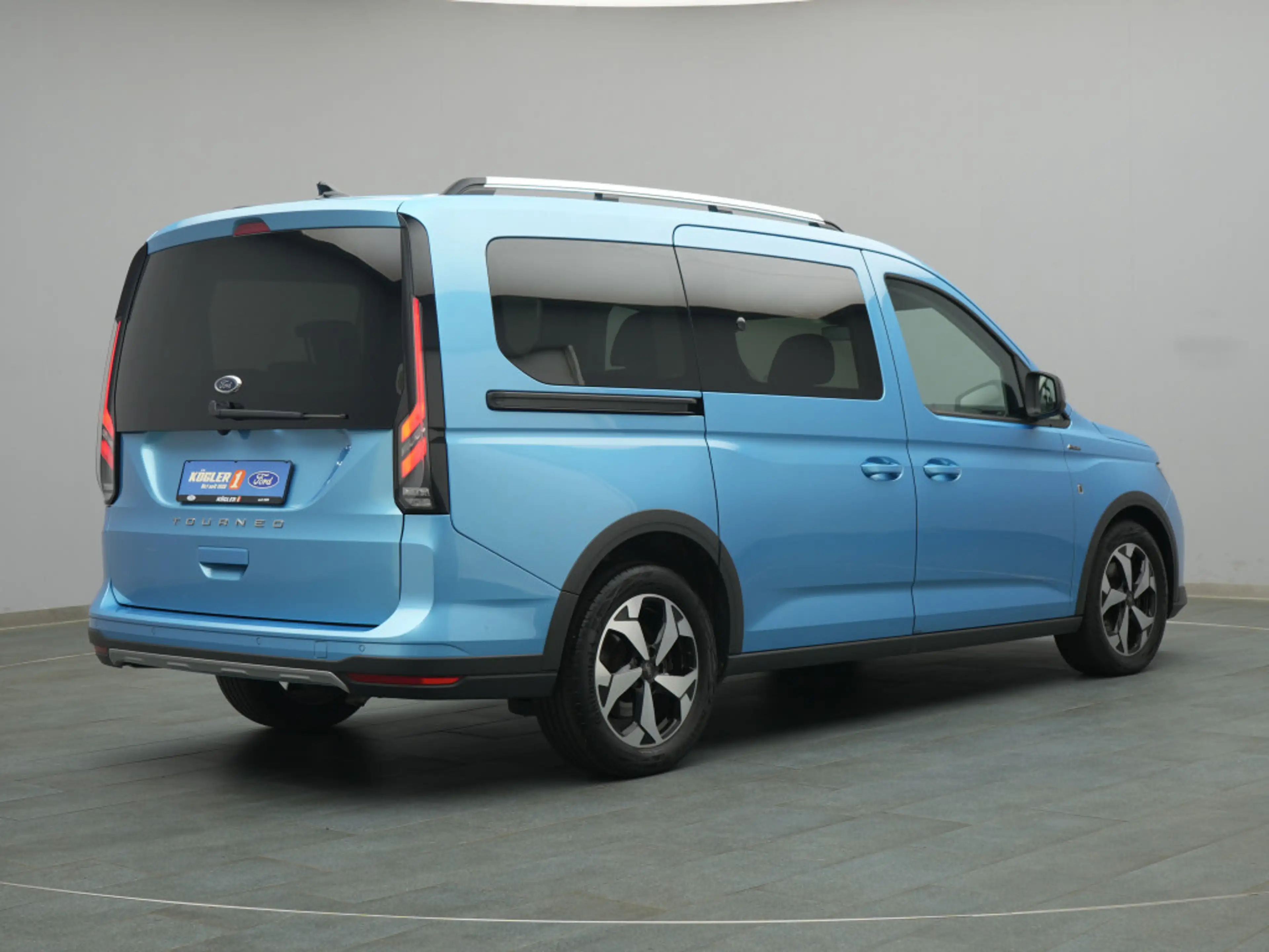 Ford Tourneo Grand Connect Active 122PS — photo 4