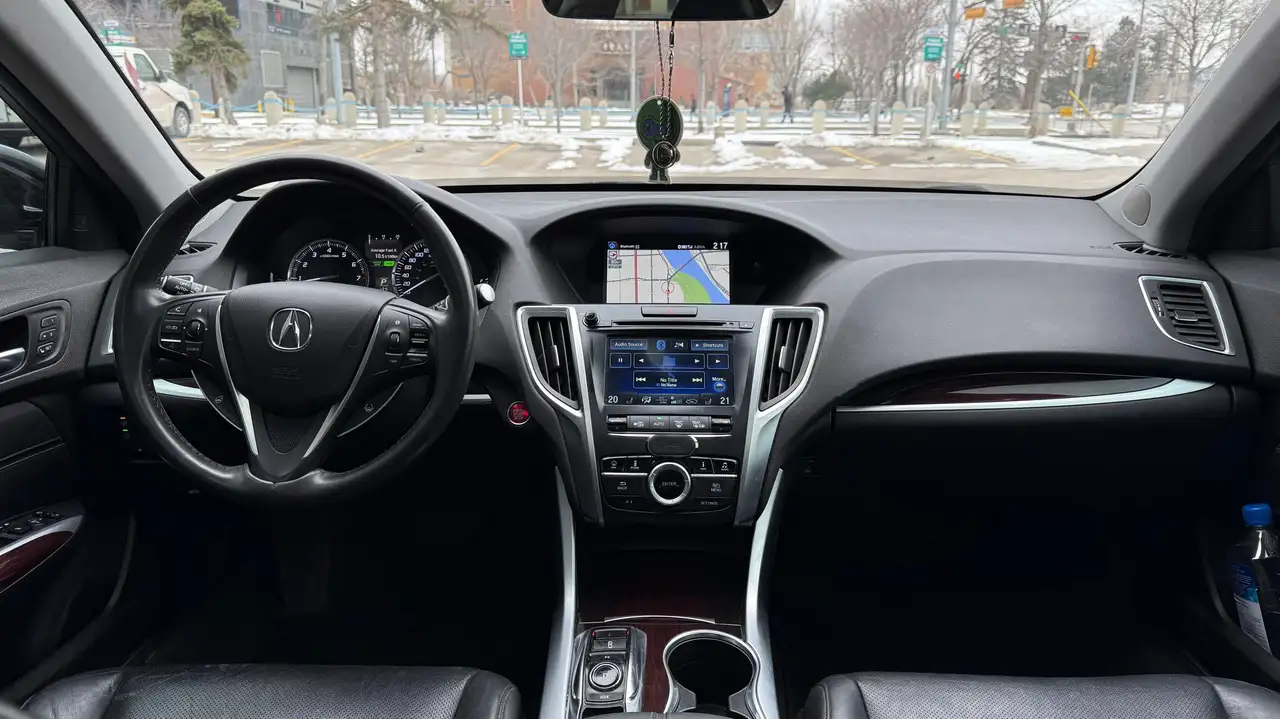 Acura TLX снимка Acura TLX