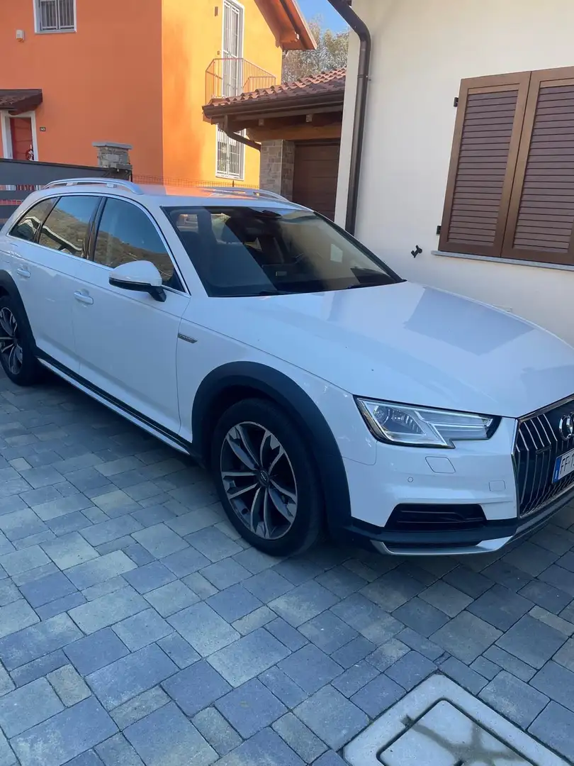 Audi A4 allroad 40 2.0 tdi 190cv s-tronic all-track - 1