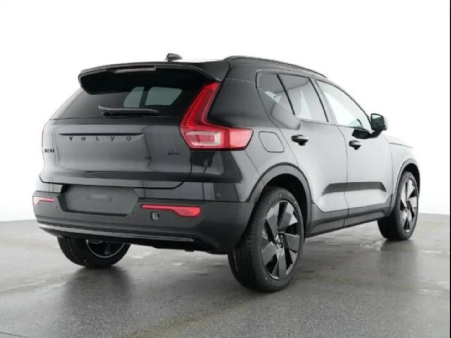 Volvo XC40 B4 Plus Black Edition/Navi/Pano/360K/20Zoll Klima Schwarz - 2