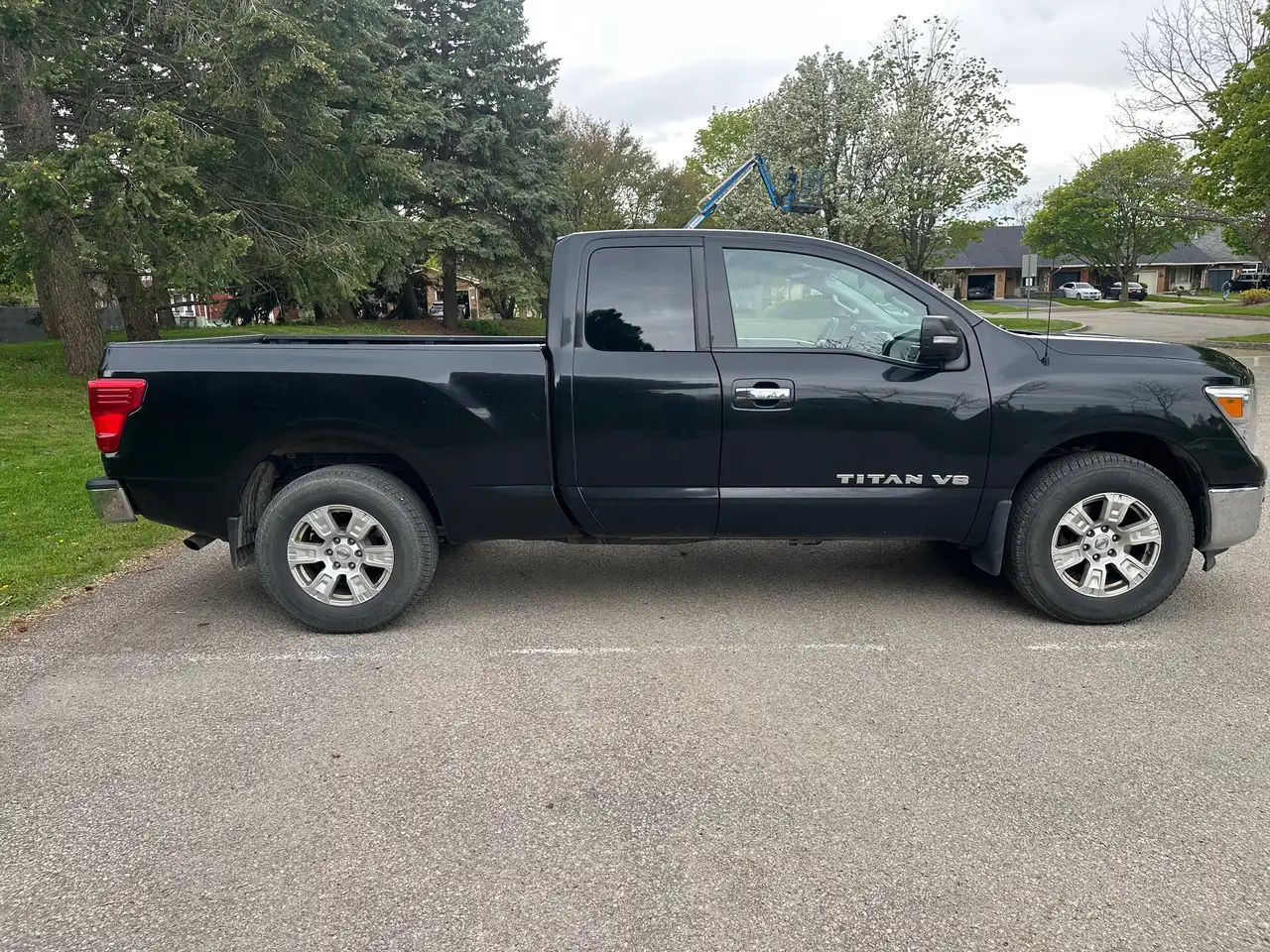 Nissan Titan снимка Nissan Titan
