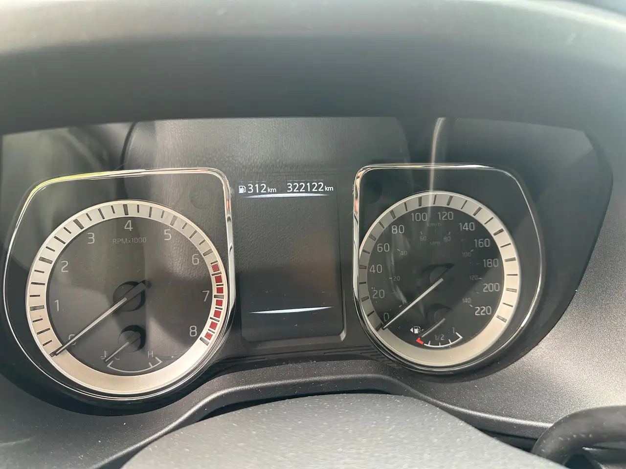 Nissan Titan снимка Nissan Titan