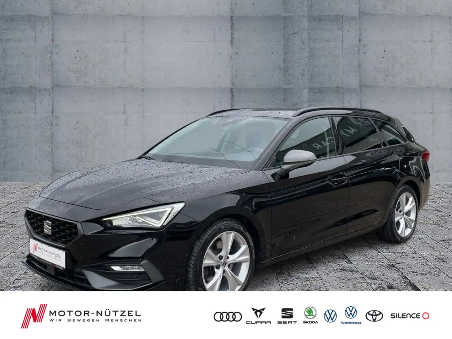 SEAT Leon ST 2.0 TDI DSG 4DRIVE FR-LINE LED+NAVI+RFK Zwart - 1