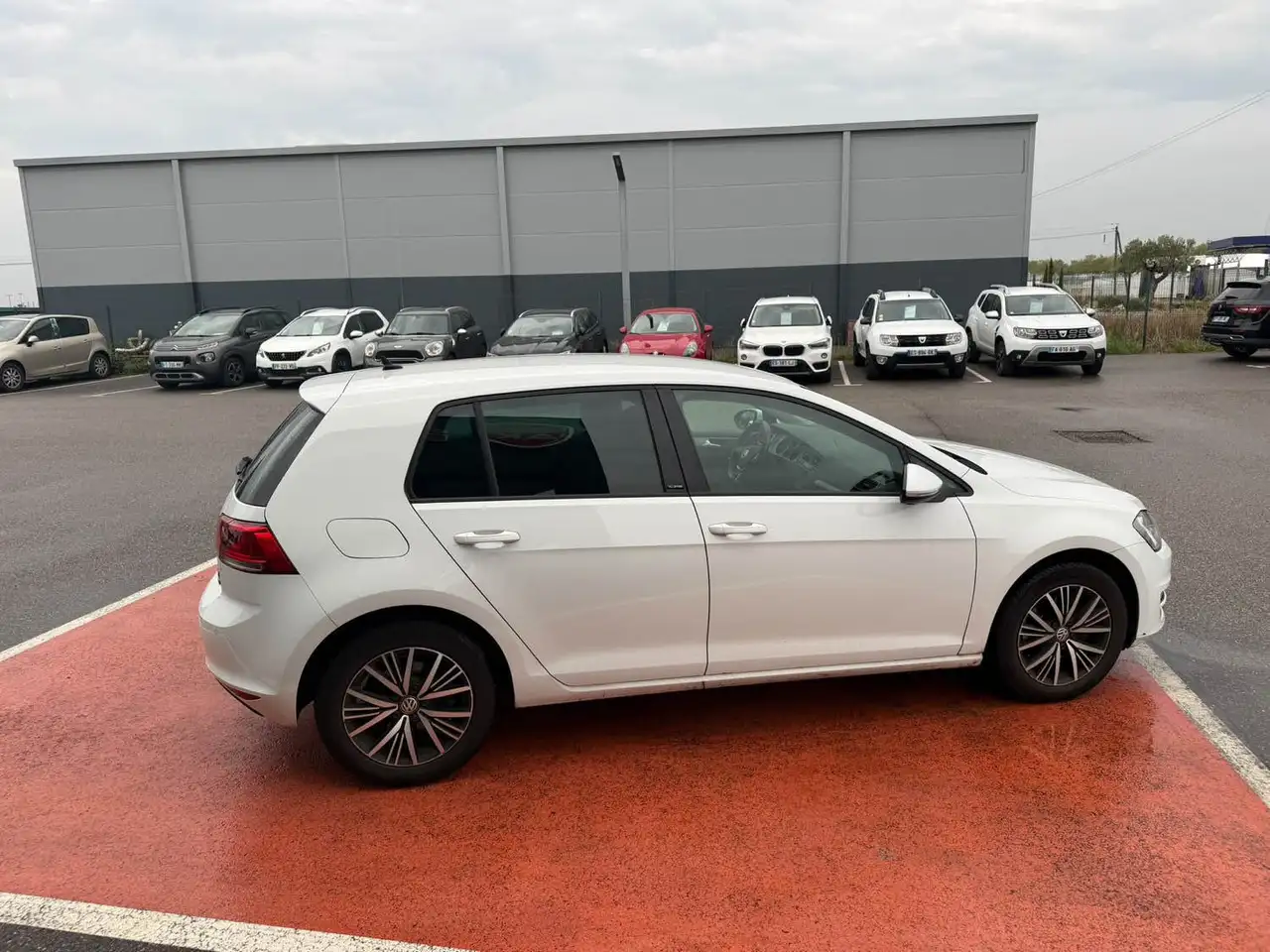 Volkswagen Golf Standard Model — photo 6