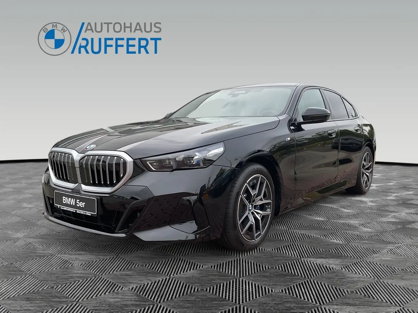 BMW 520 d M Sportpaket DAB Tuner 888,88 EUR Rate - 0,- EUR Schwarz - 1