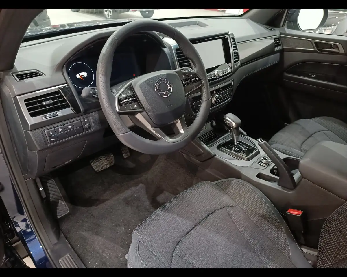 SsangYong Rexton 2025
