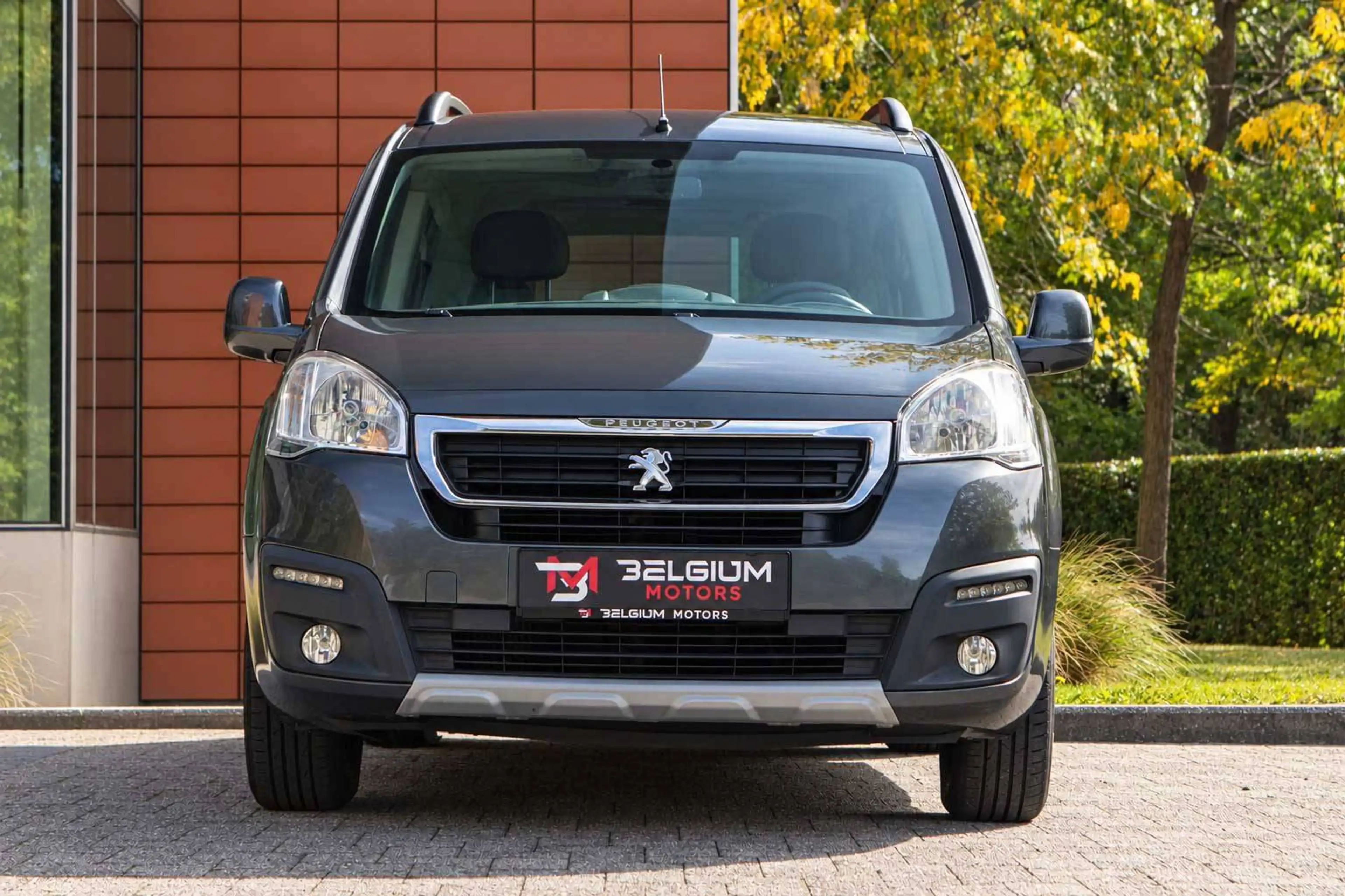 Peugeot Partner - 1.6 BlueHDi Style - AC - Cruise - Radar AR — photo 3