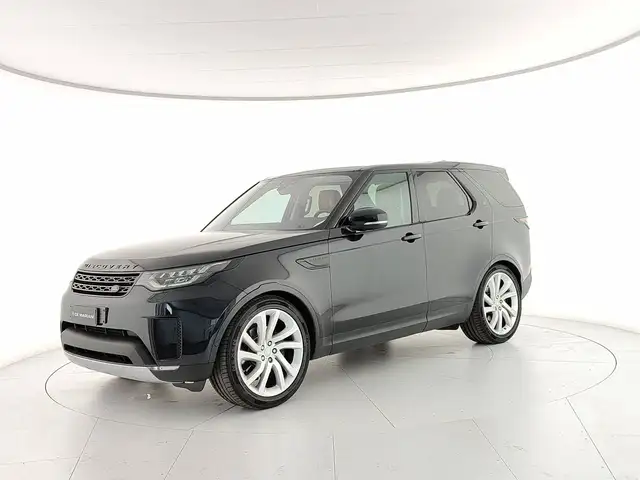 Land Rover Discovery main image
