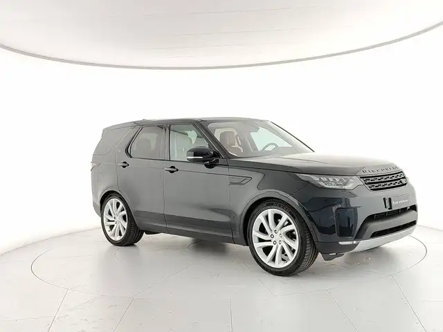 Land Rover Discovery view 10