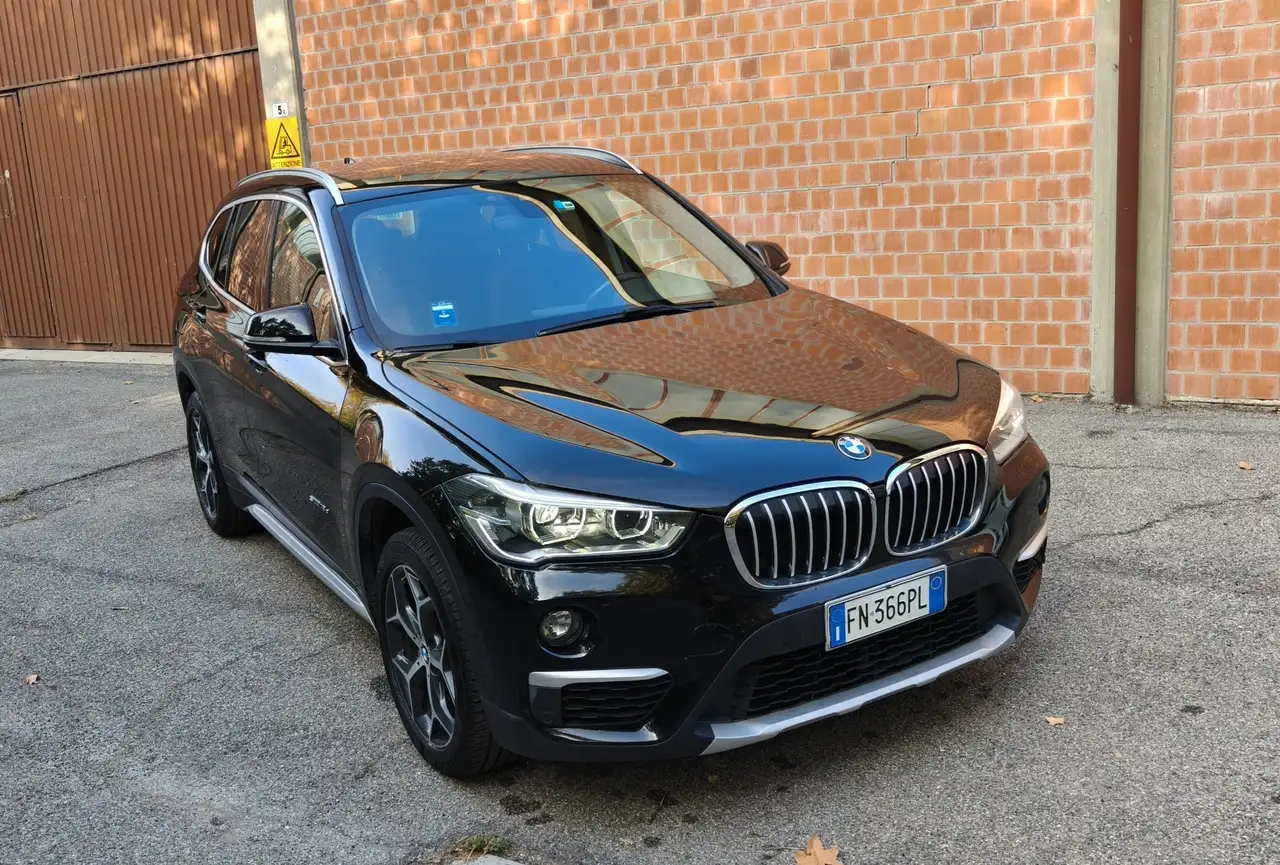 BMW X1 sdrive18d xLine auto — photo 1 of 11