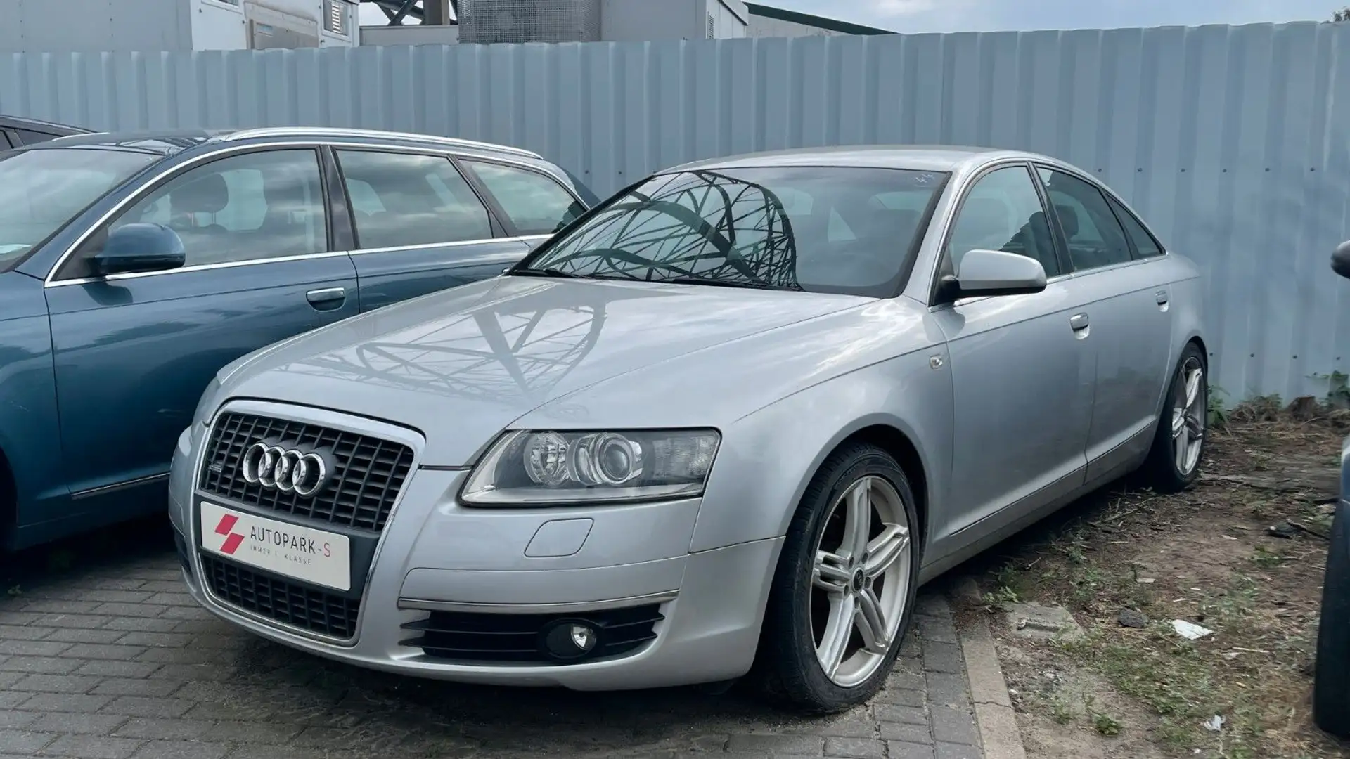 Audi A6 Lim. 3.2 FSI QUATTRO| AUTOMATIK| XENON |NAVI Argintiu - 1