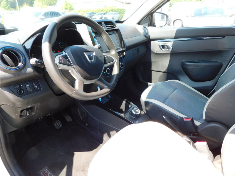 Dacia Spring Electric Comfort Plus Schnellladevorricht — photo 9