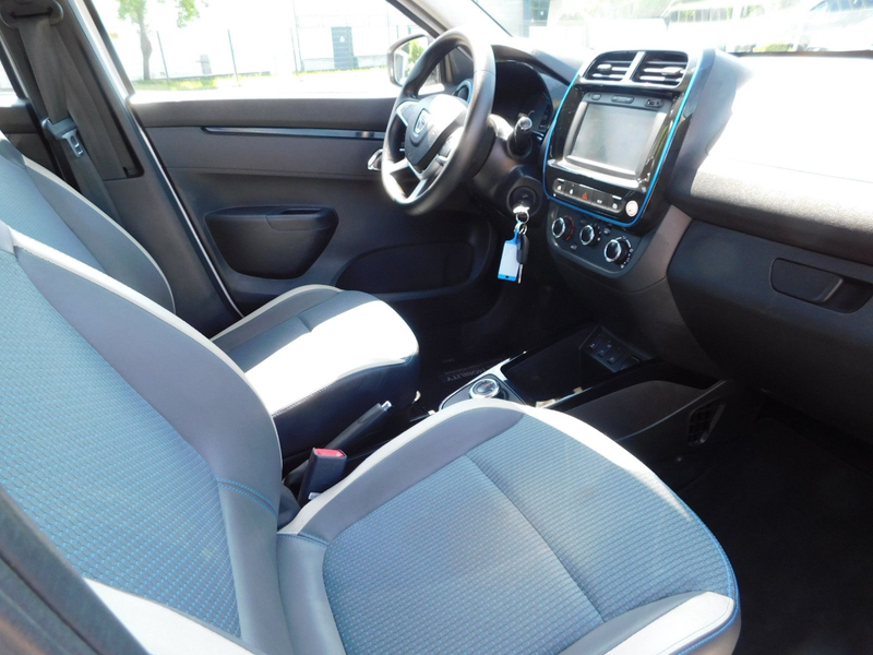 Dacia Spring Electric Comfort Plus Schnellladevorricht — photo 11
