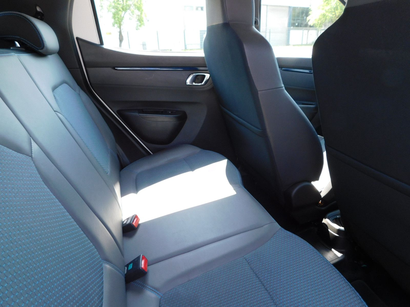 Dacia Spring Electric Comfort Plus Schnellladevorricht — photo 10