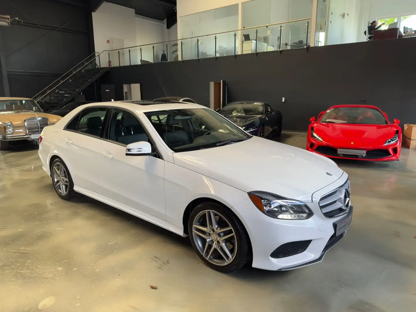 Mercedes-Benz E 350 CGI 4Matic AMG-SPORT/LEDER/NAVI/GLASDACH Blanc - 2