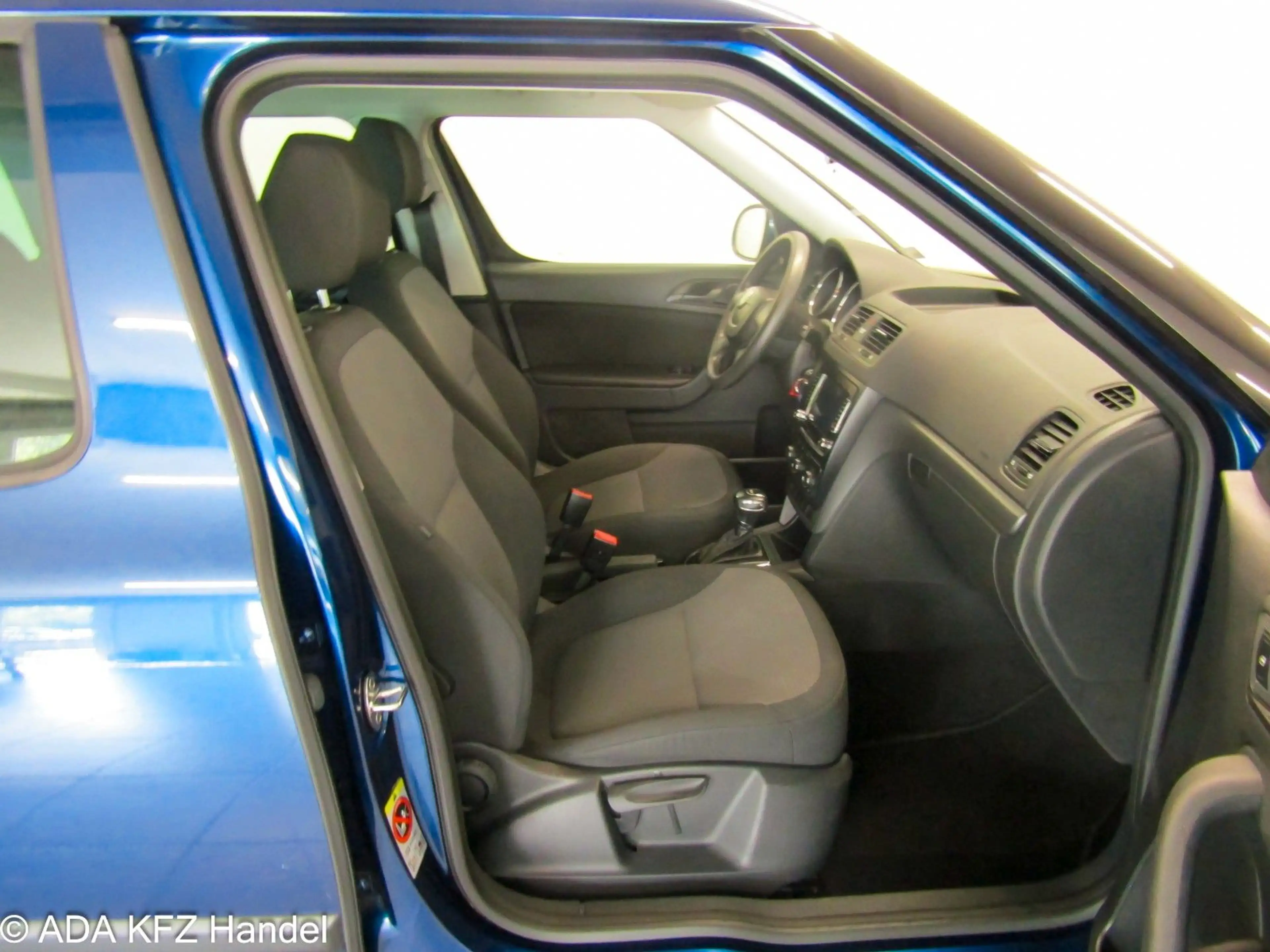 Skoda Yeti Active Plus Edition,Navi,Kamera,HU&AU Neu — photo 13