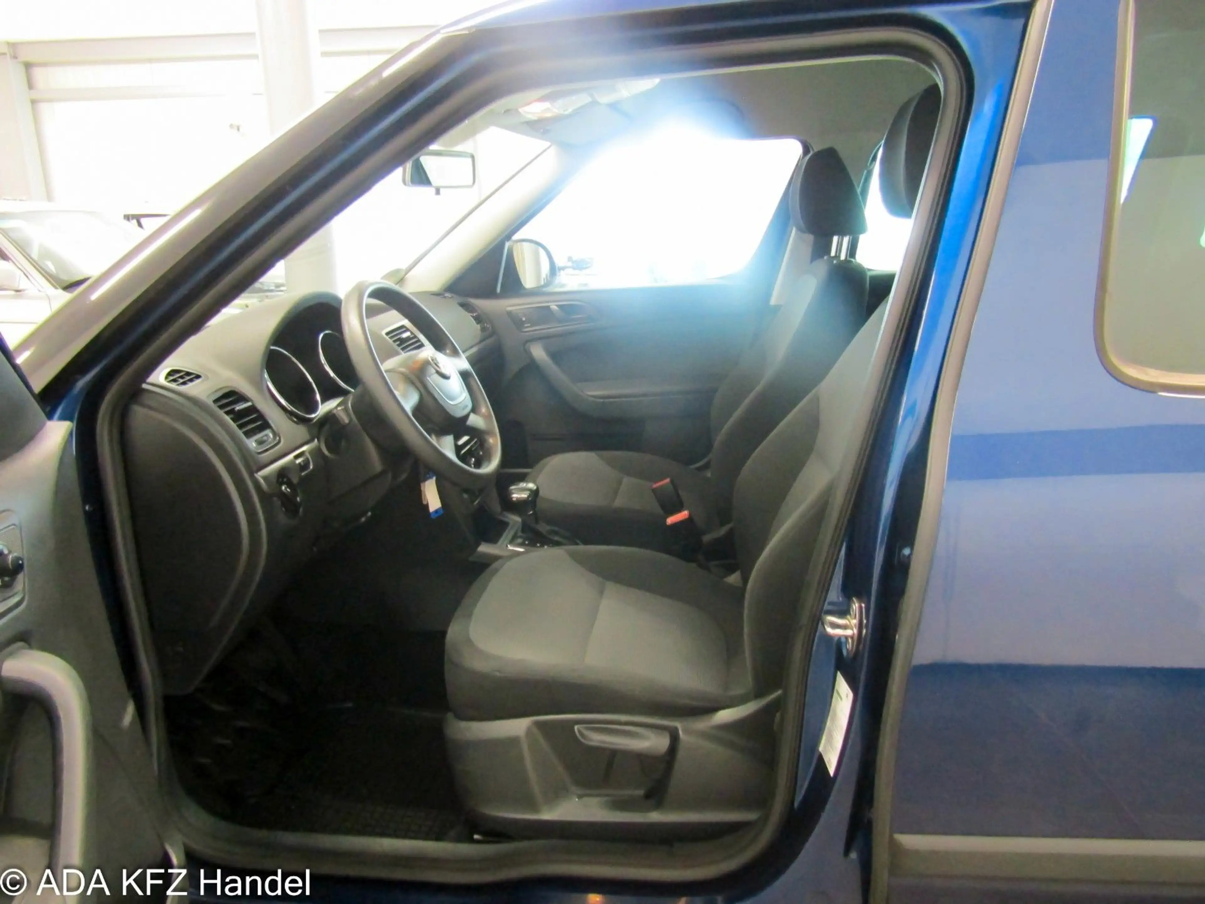 Skoda Yeti Active Plus Edition,Navi,Kamera,HU&AU Neu — photo 9