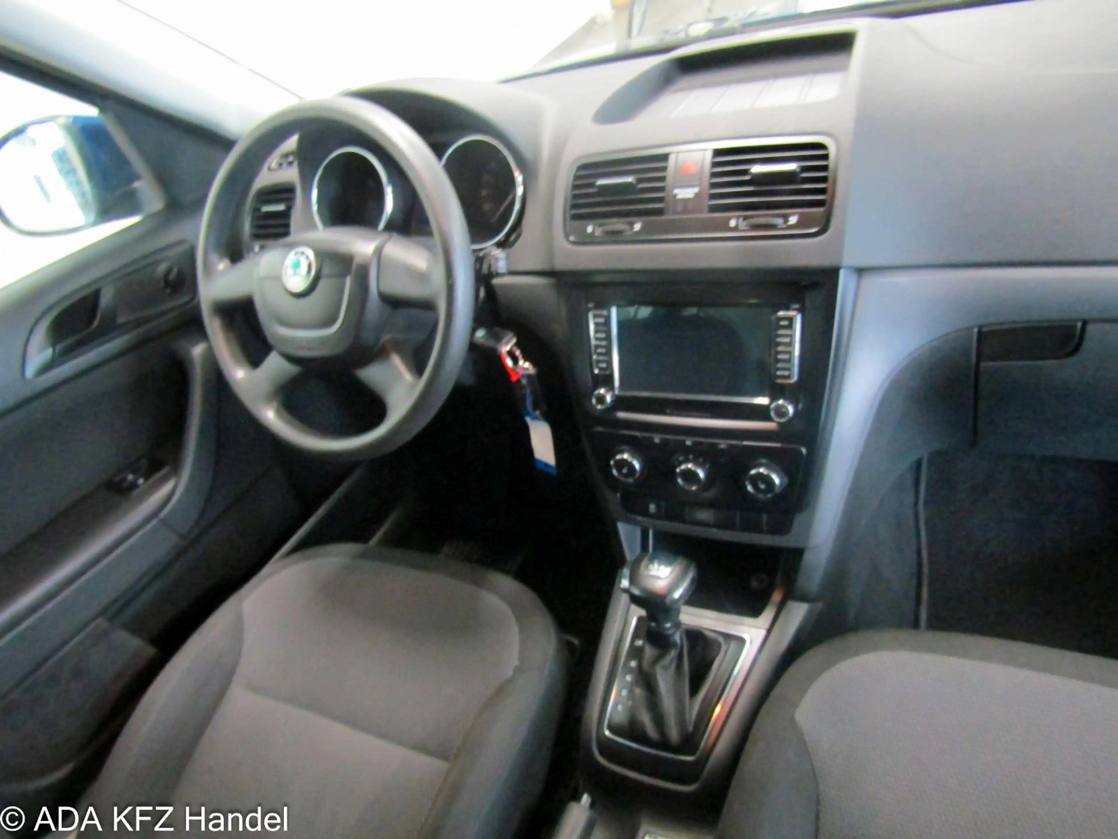 Skoda Yeti Active Plus Edition,Navi,Kamera,HU&AU Neu — photo 15