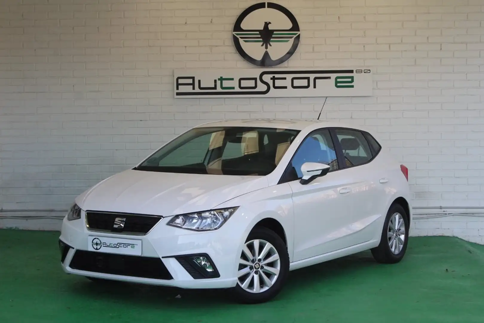 SEAT Ibiza 1.0 MPI 59kW (80CV) Style Blanc - 1