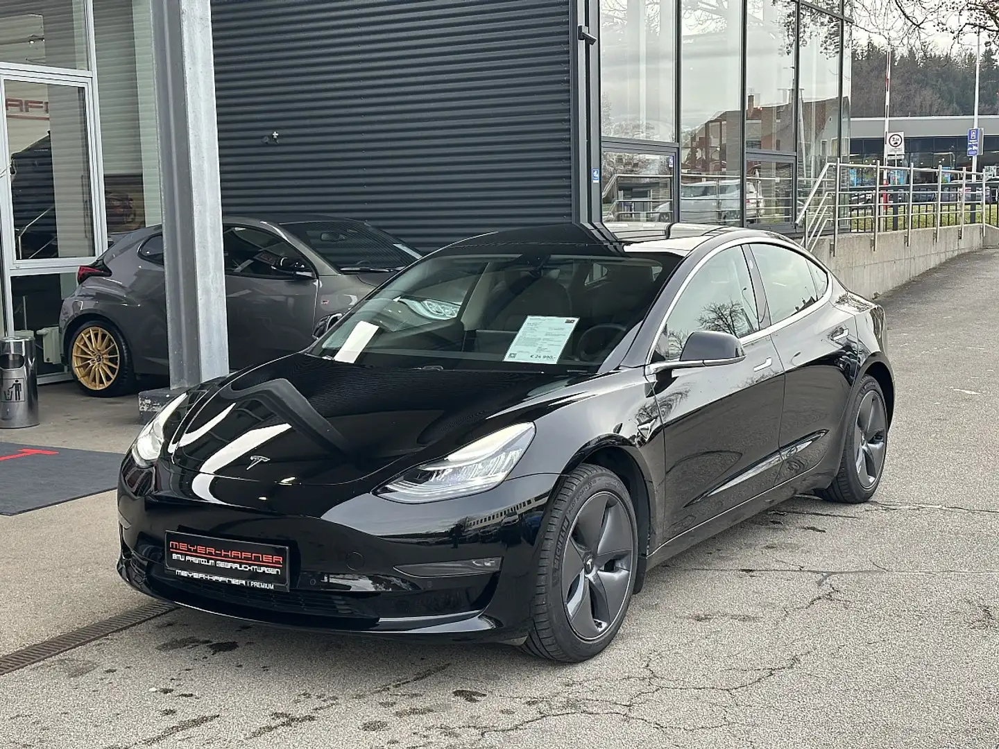 Tesla Model 3 Long Range AWD Schwarz - 1